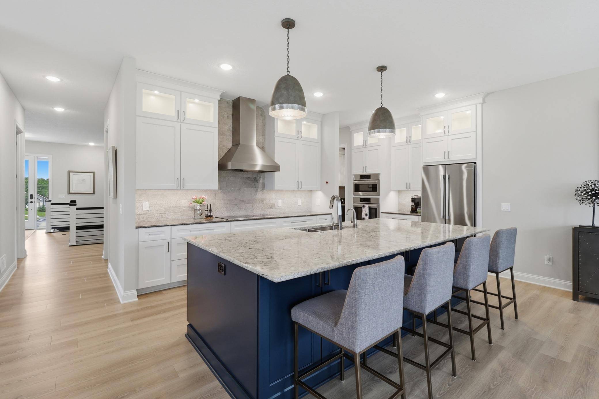 4829 Linden Cove LN, Savage, MN 55378
