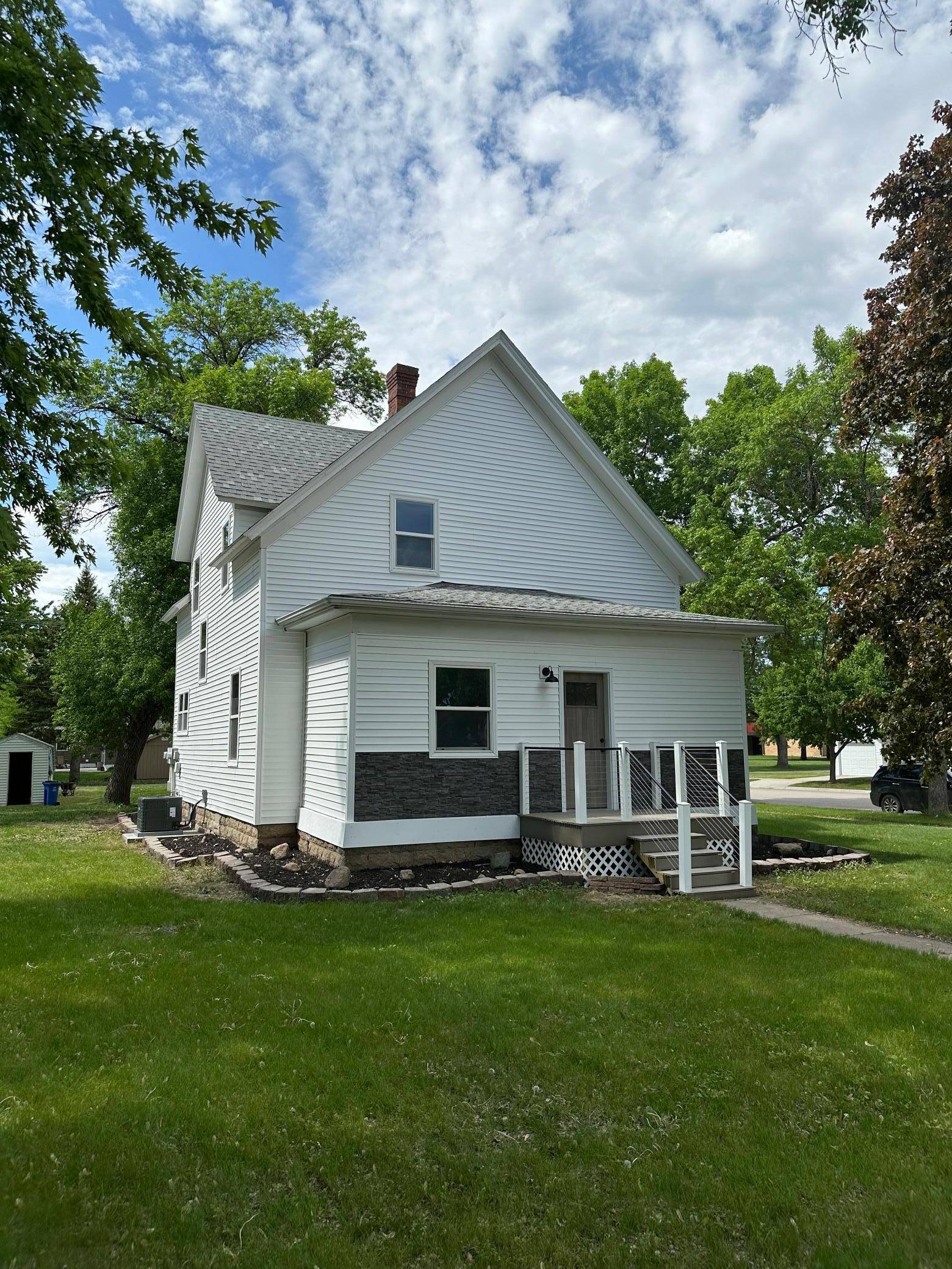 314 Poplar AVE N, Canby, MN 56220