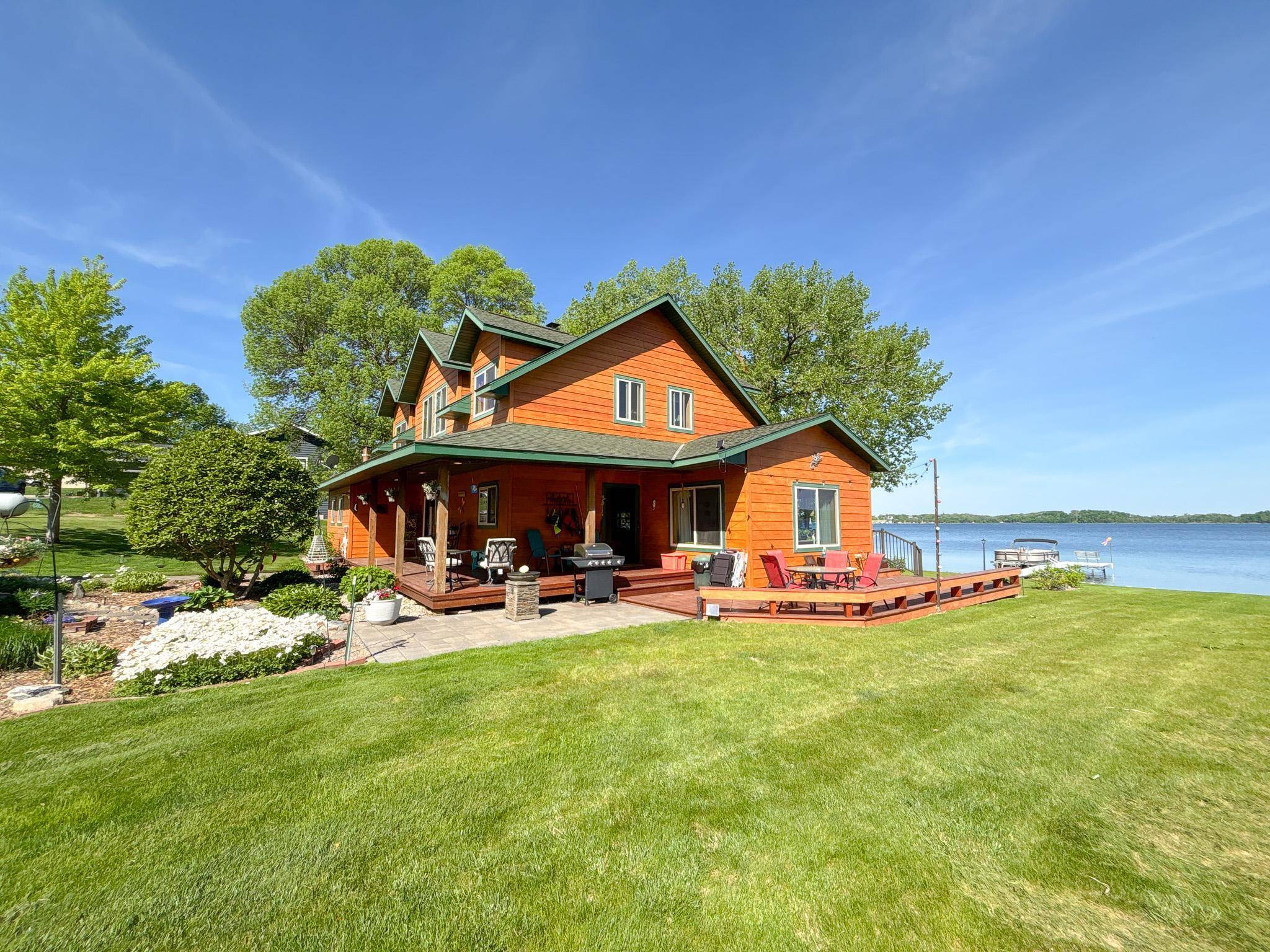 21447 Sunny DR, Fergus Falls, MN 56537