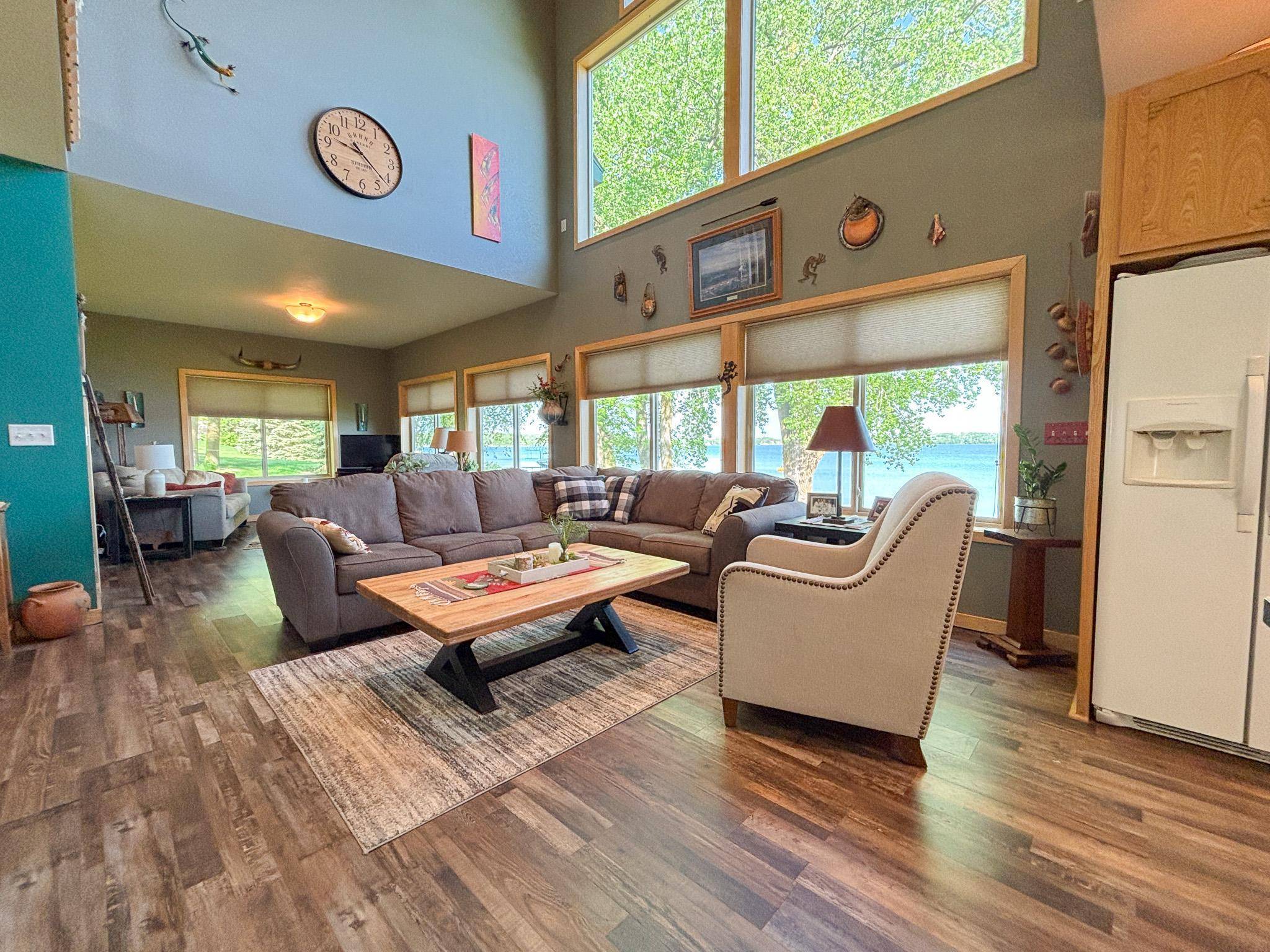 21447 Sunny DR, Fergus Falls, MN 56537