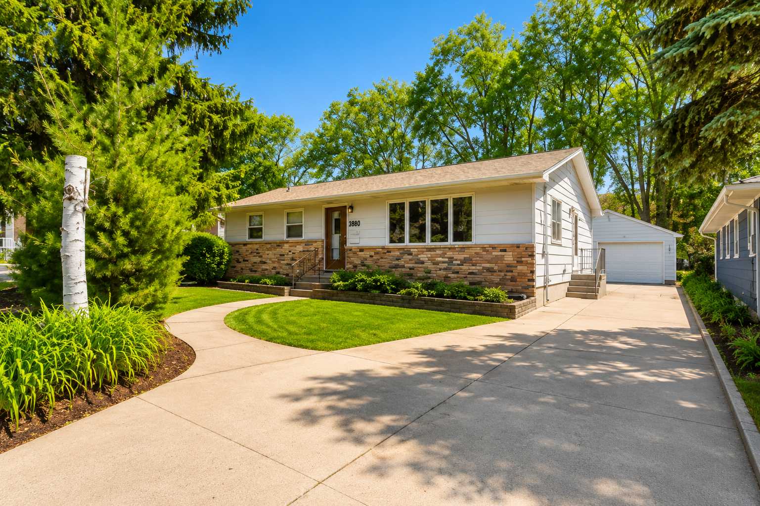 4615 Johnson ST NE, Columbia Heights, MN 55421