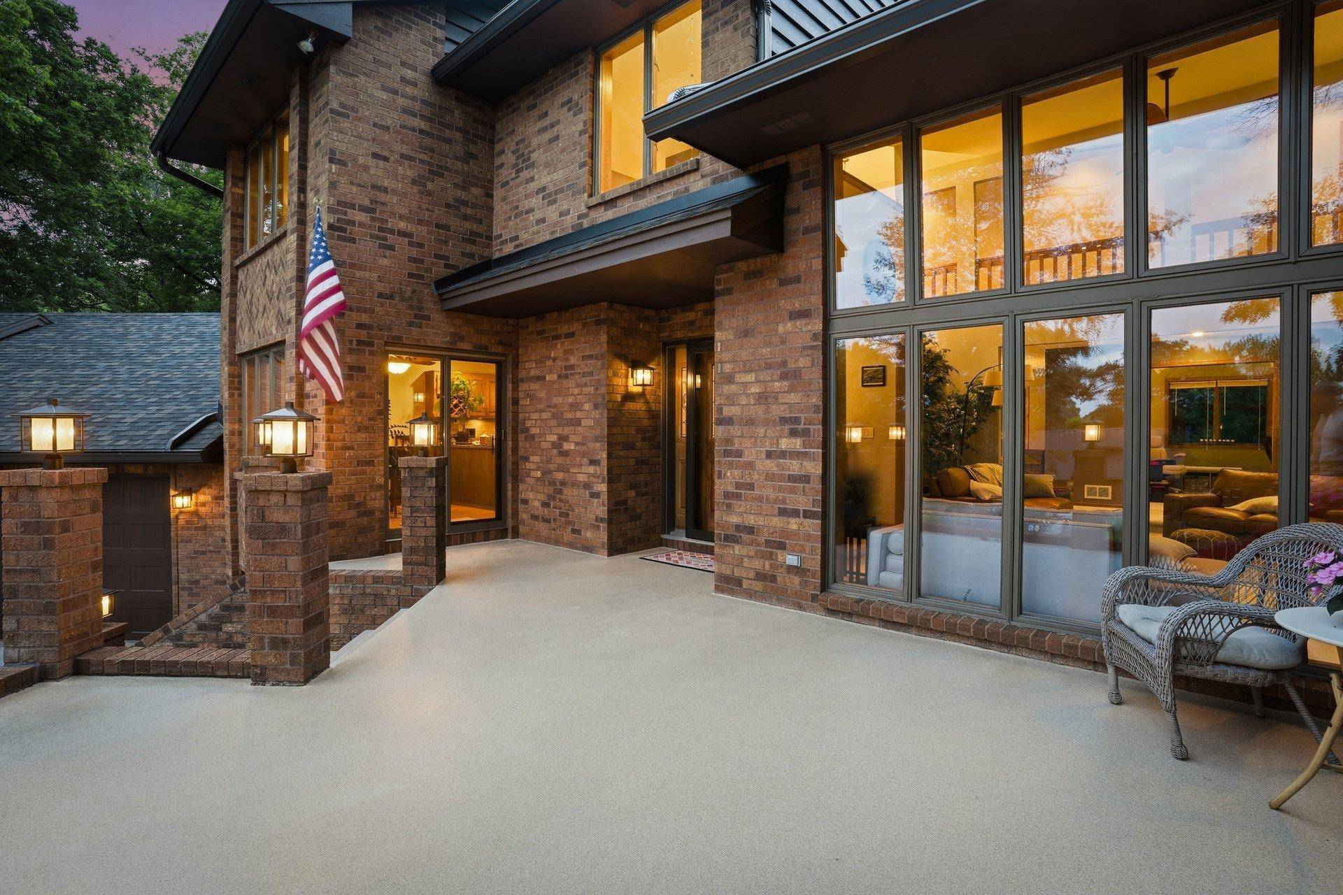 18430 Jasper Ct, Lakeville, MN 55044