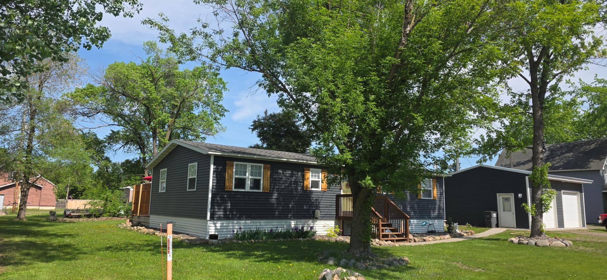 190 S 1st ST, Foreston, MN 56330
