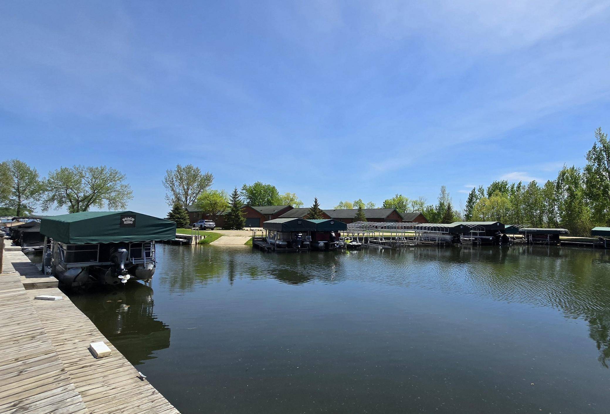 5882 Lakeshore LN NW, Cass Lake, MN 56633