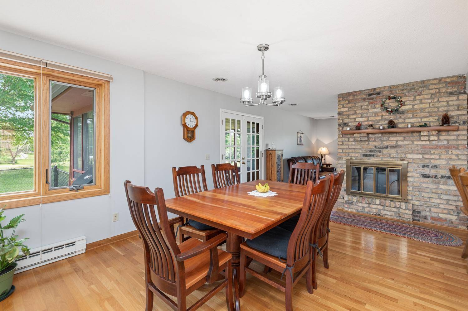 2260 Old Post RD, Independence, MN 55359