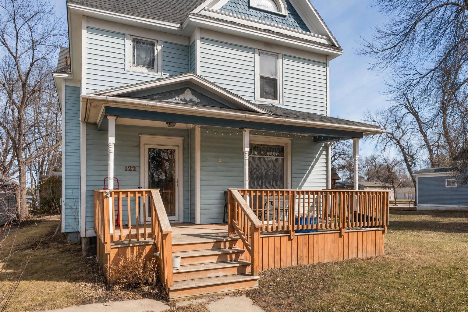 122 4th AVE NE, Mayville, ND 58257