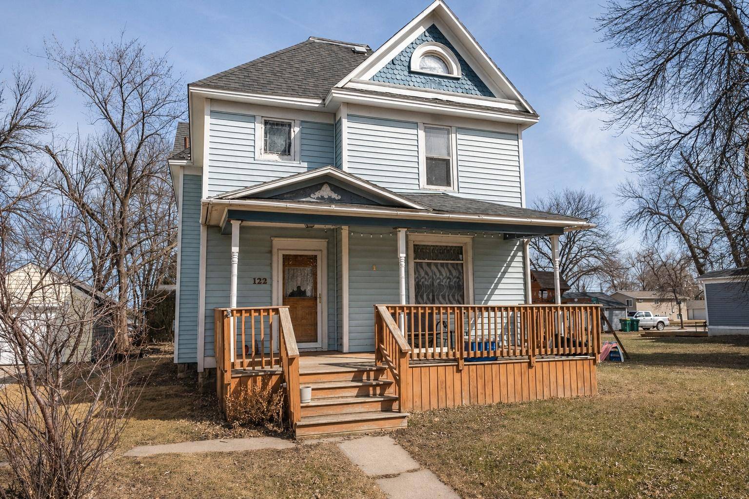 122 4th AVE NE, Mayville, ND 58257