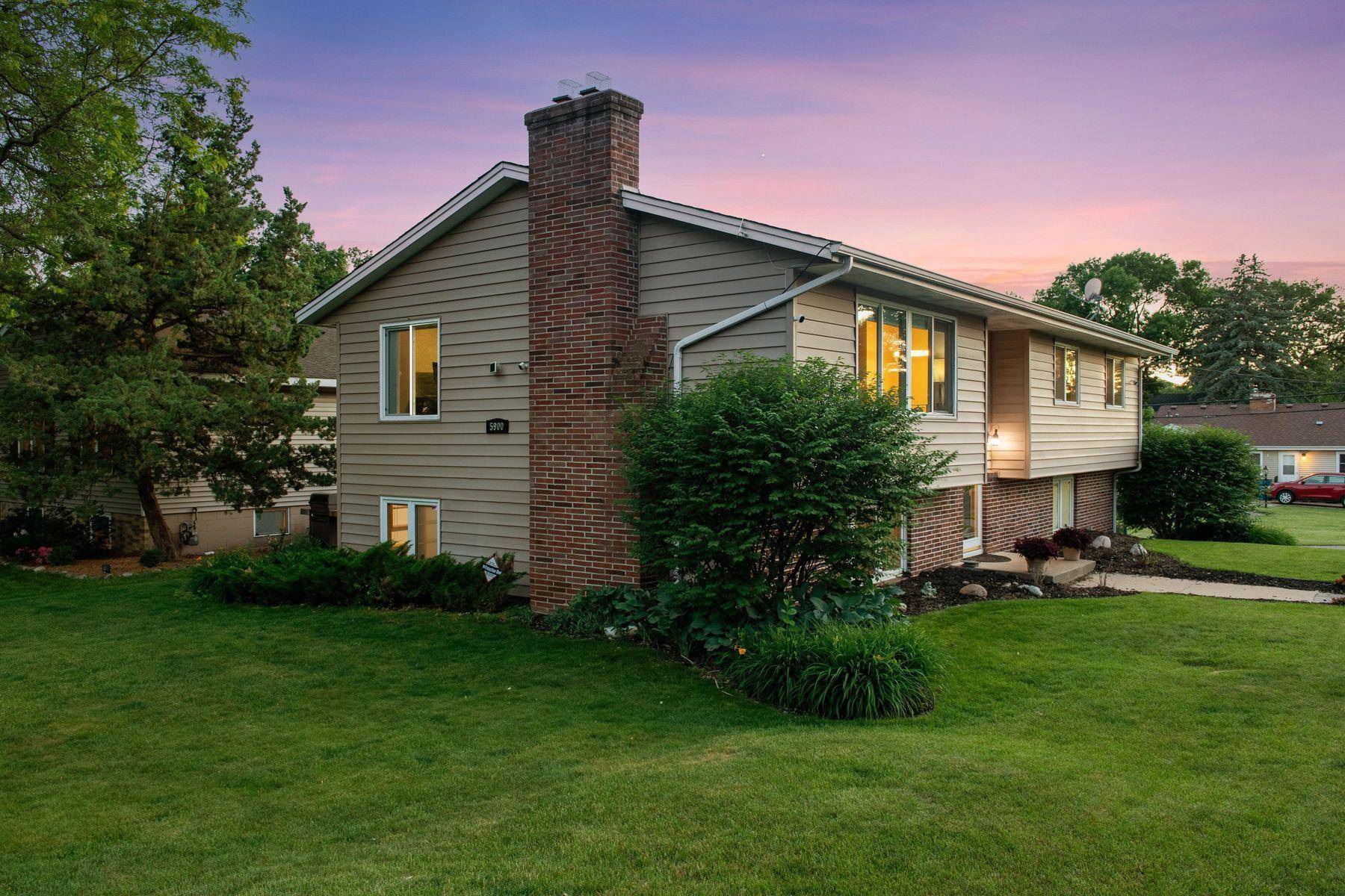 5900 Saint Johns AVE, Edina, MN 55424