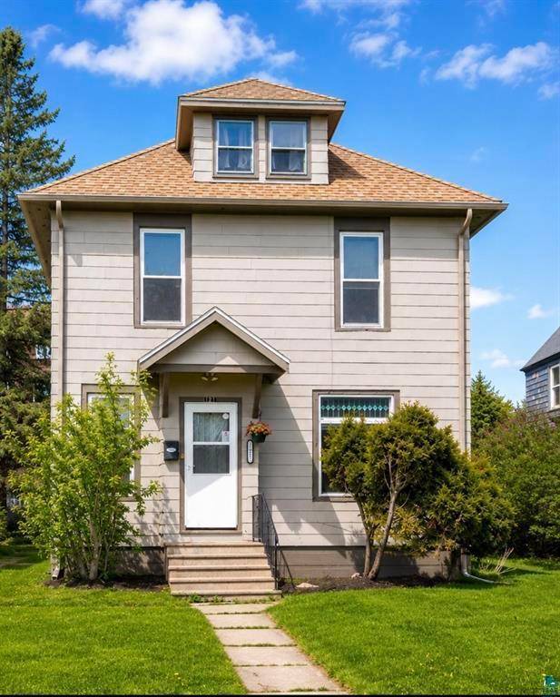 1821 Ogden AVE, Superior, WI 54880