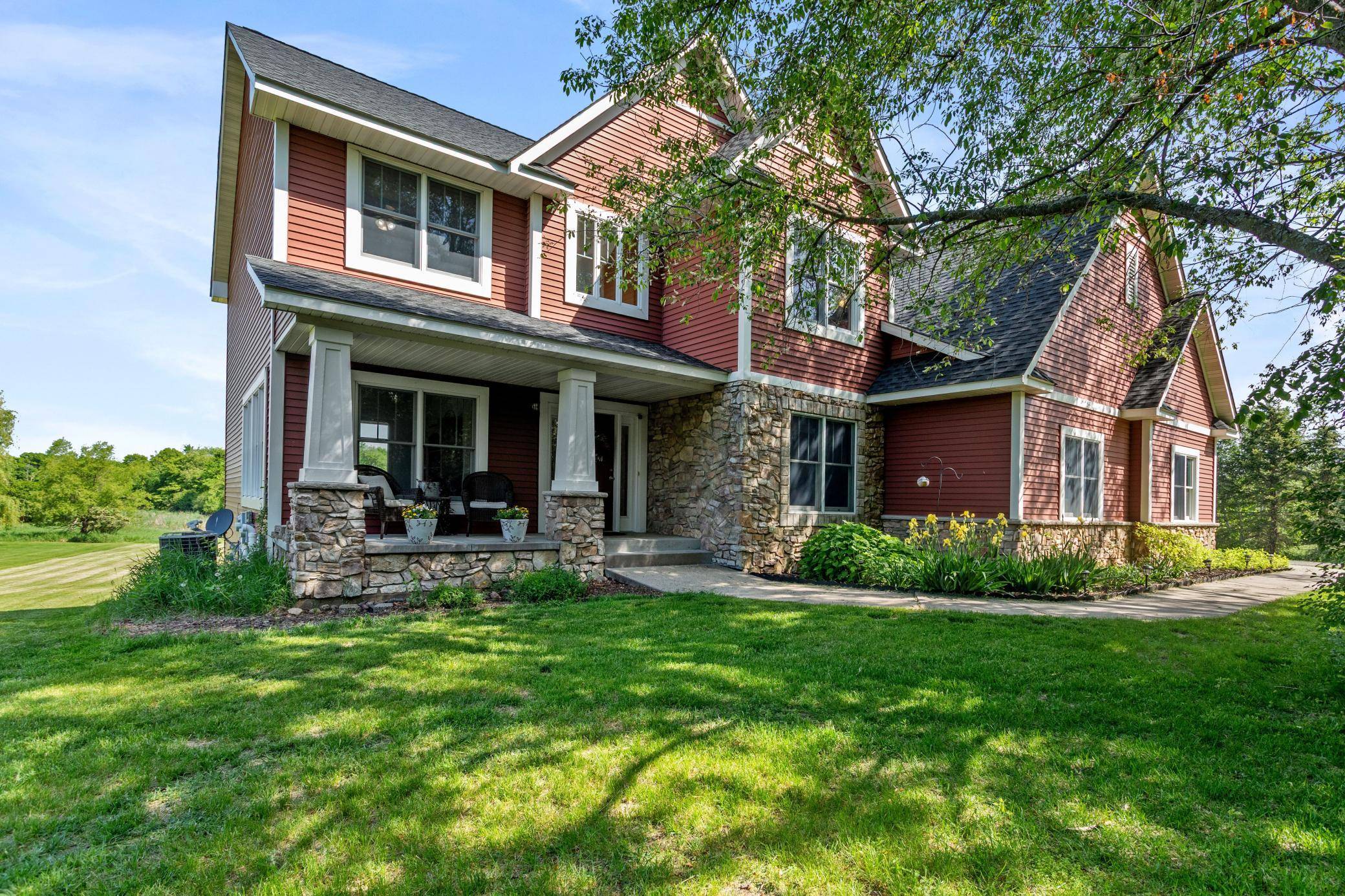 1454 166th AVE, New Richmond, WI 54017