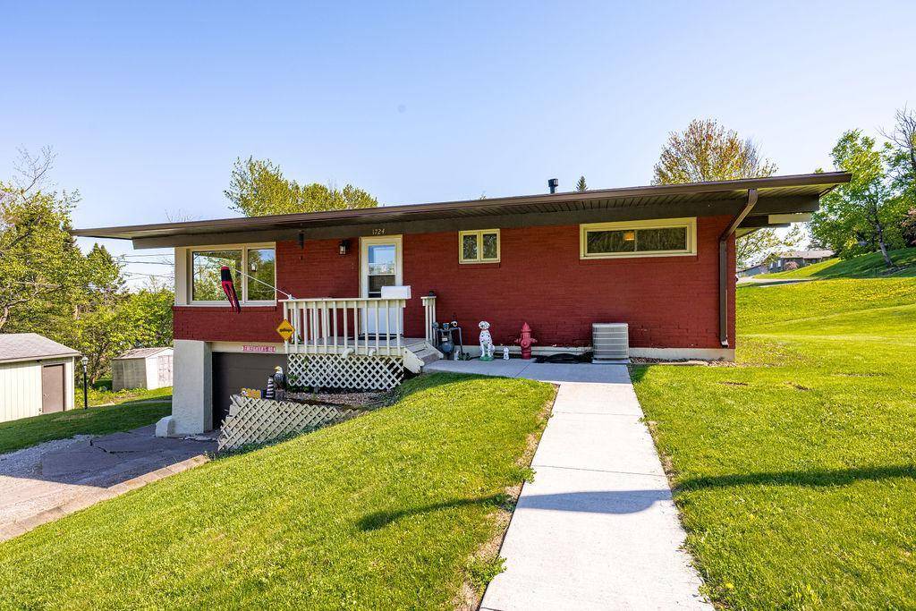1724 Fern AVE, Duluth, MN 55811