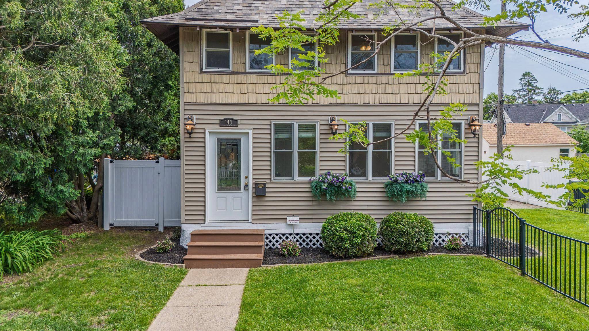 148 Wilder ST N, Saint Paul, MN 55104