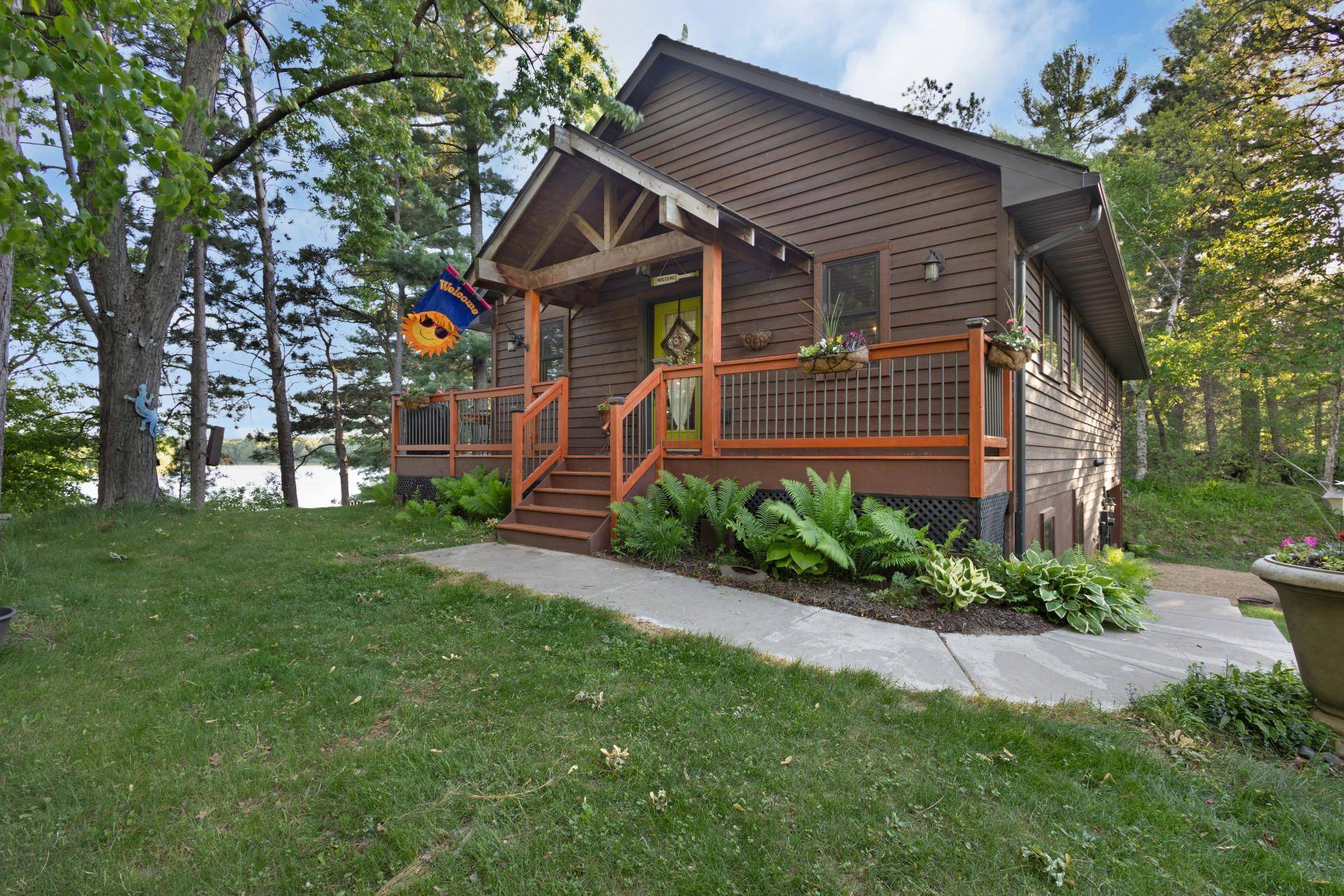 2284 100th ST, New Richmond, WI 54017
