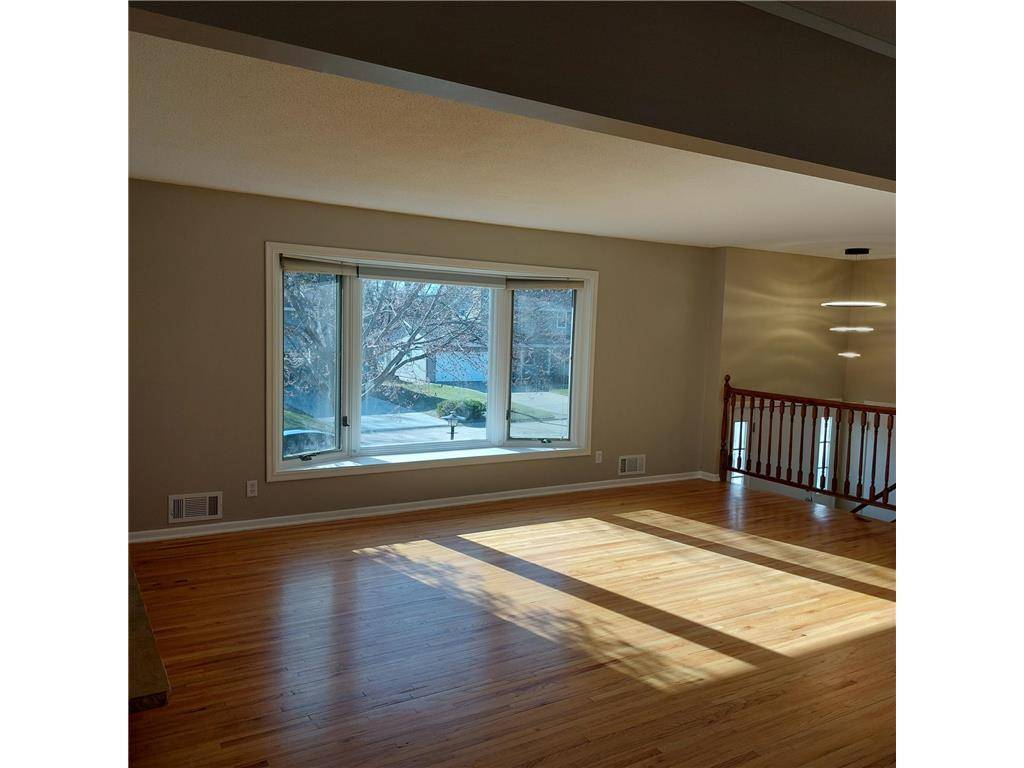 6325 Halifax AVE S, Edina, MN 55424