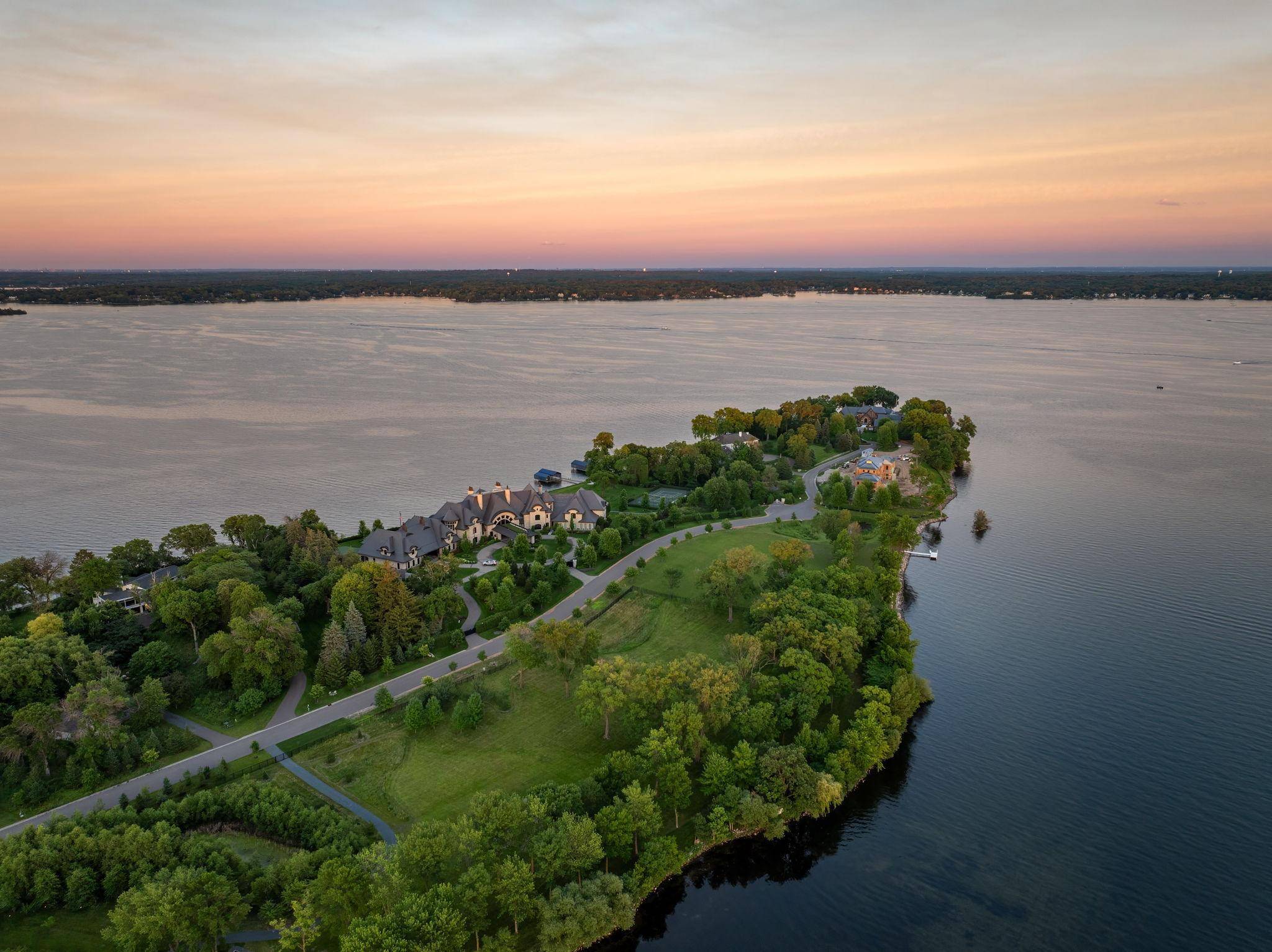 1365 Bracketts Point RD, Wayzata, MN 55391