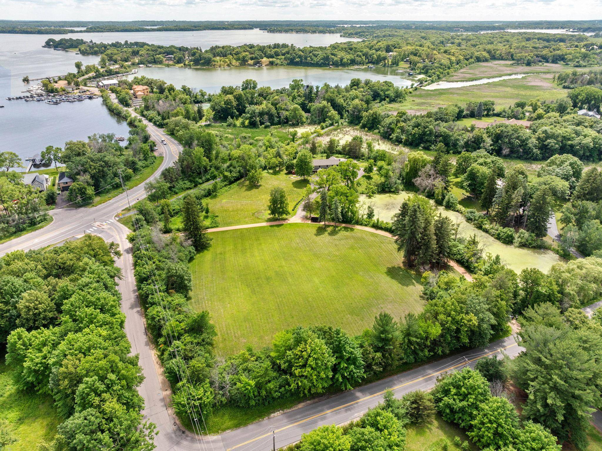 1445 Fox ST, Wayzata, MN 55391