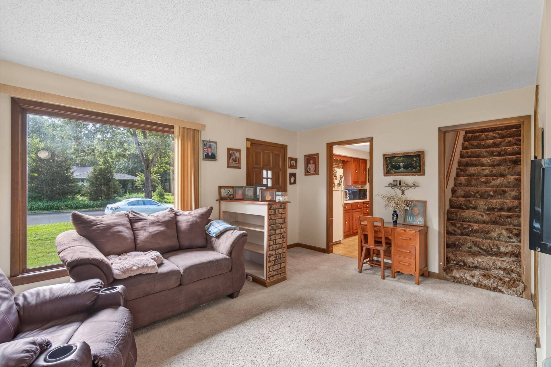 4921 Zenith AVE N, Brooklyn Center, MN 55429