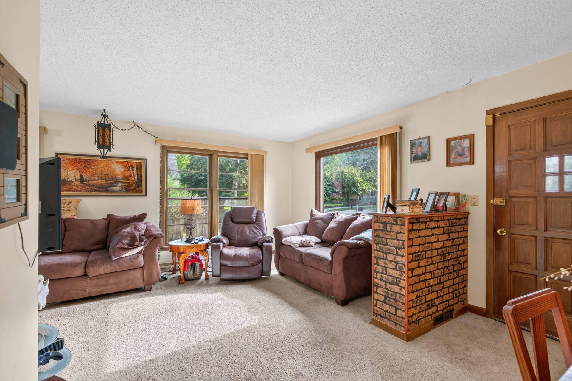 4921 Zenith AVE N, Brooklyn Center, MN 55429