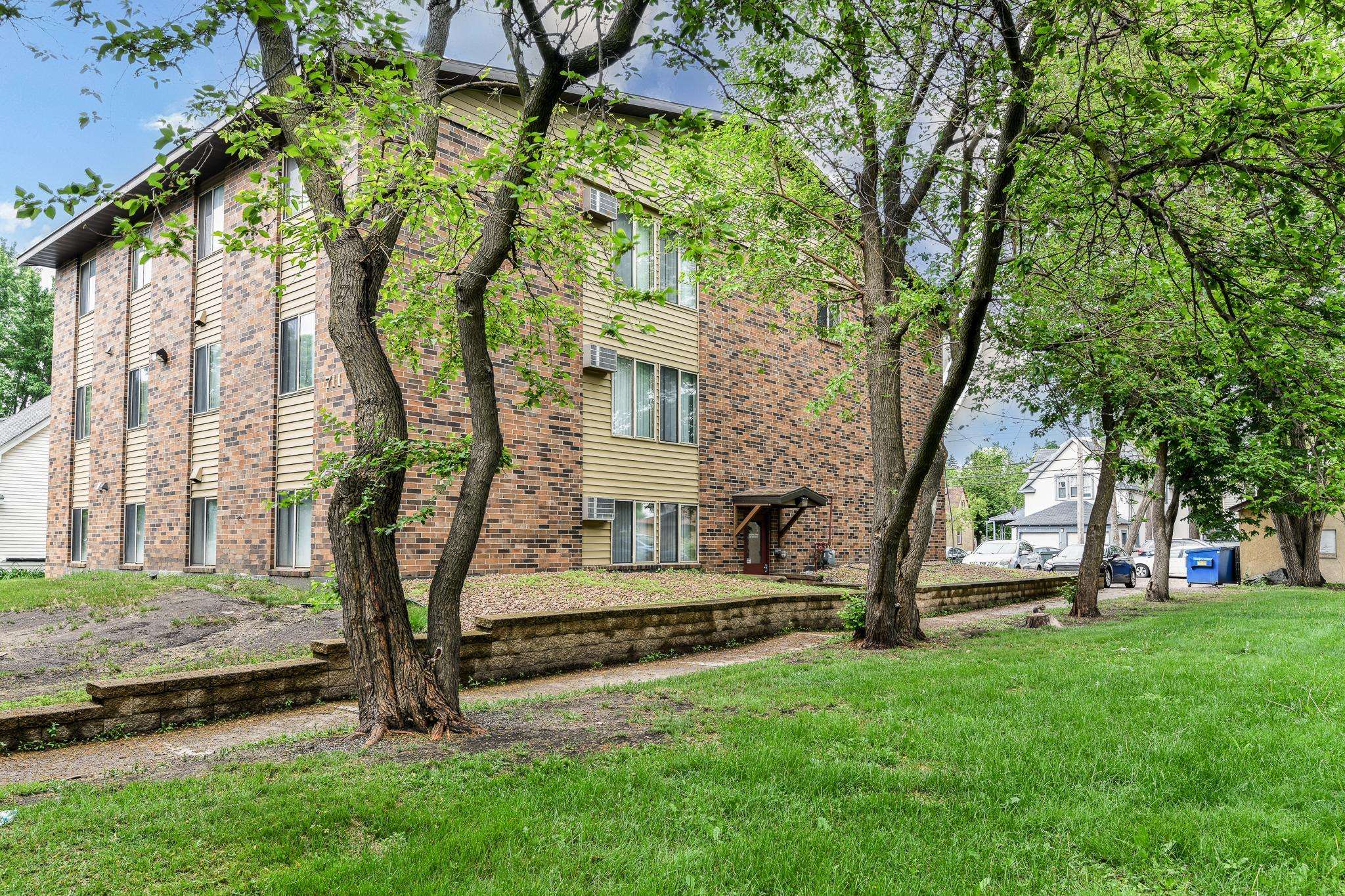 711 8th AVE S, Saint Cloud, MN 56301
