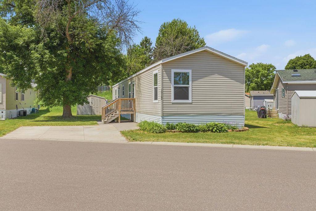 10162 Pierce PL NE, Blaine, MN 55434