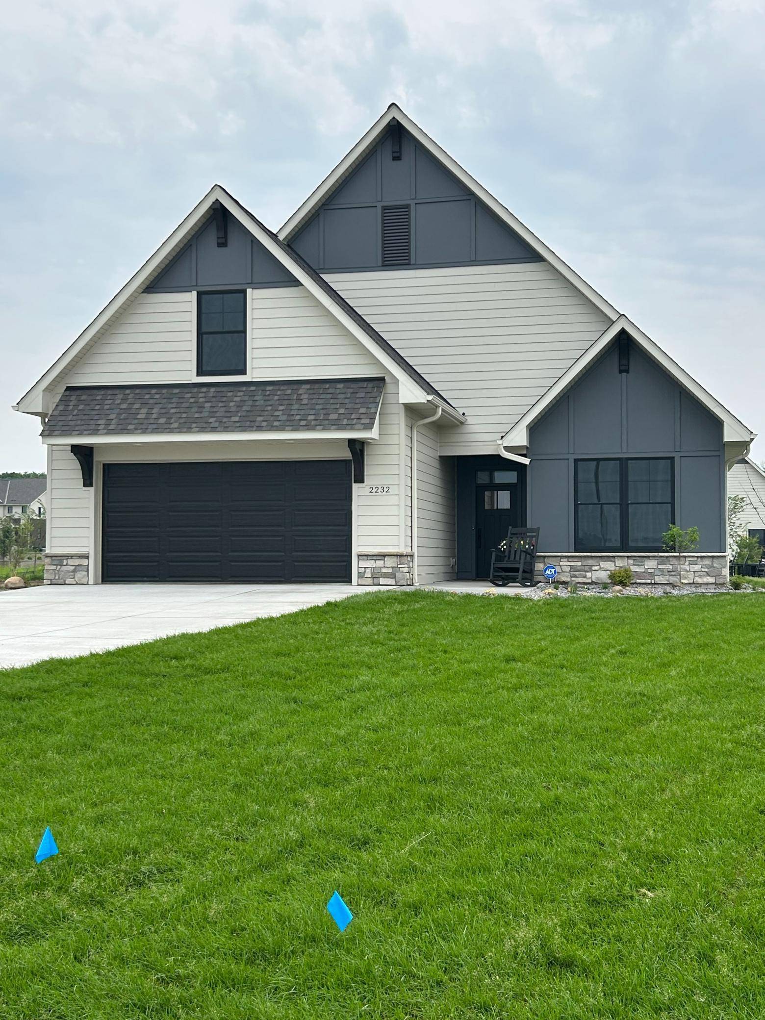 2349 Sharon LN, Hudson, WI 54016