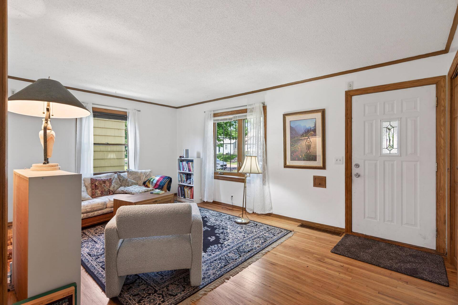 5232 Washburn AVE N, Minneapolis, MN 55430