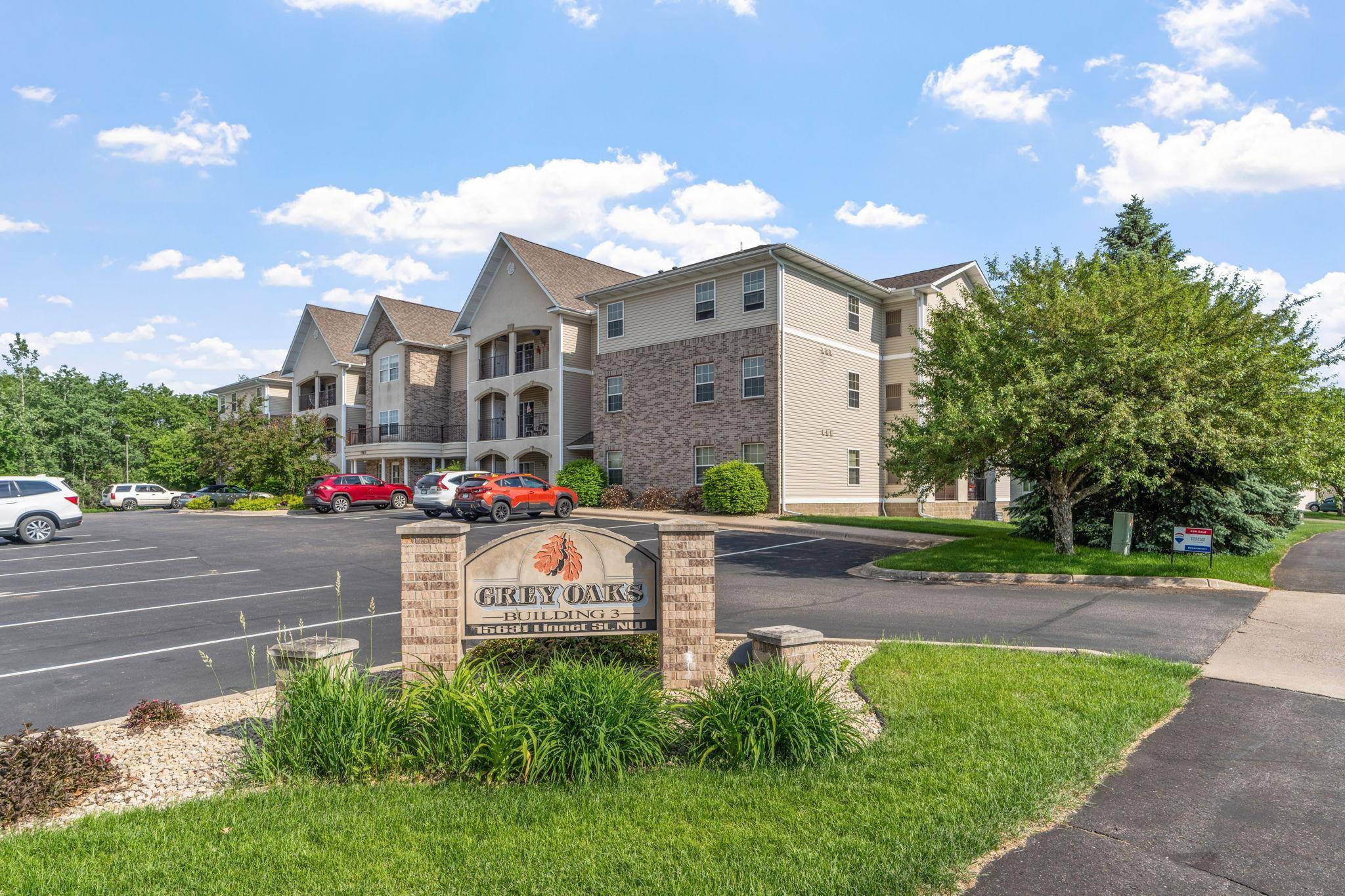 15631 Linnet ST NW #3-202, Andover, MN 55304
