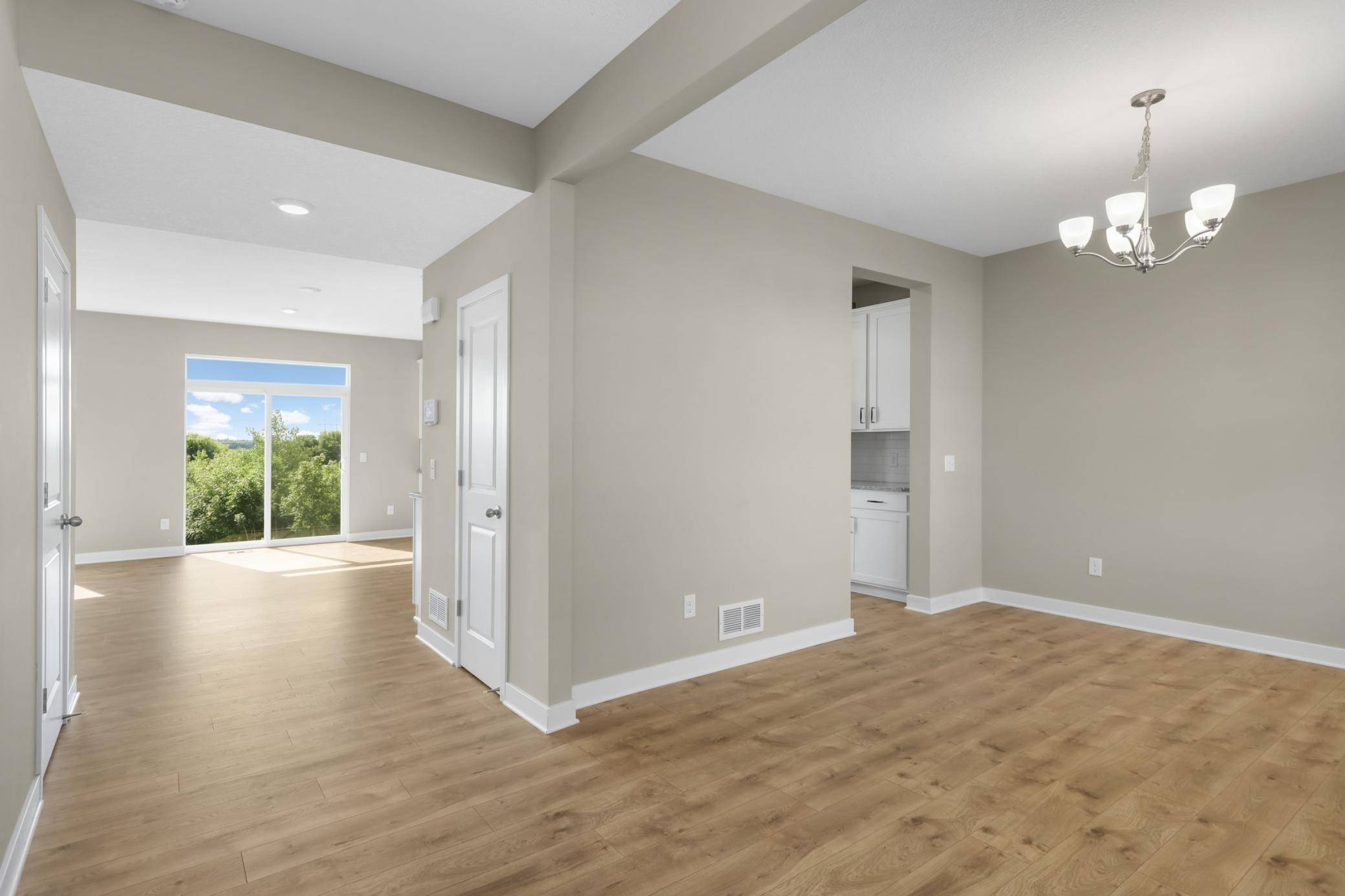 6180 Martin AVE NE, Albertville, MN 55301