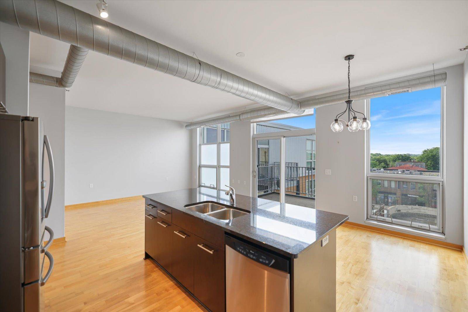1211 Lagoon AVE #510, Minneapolis, MN 55408