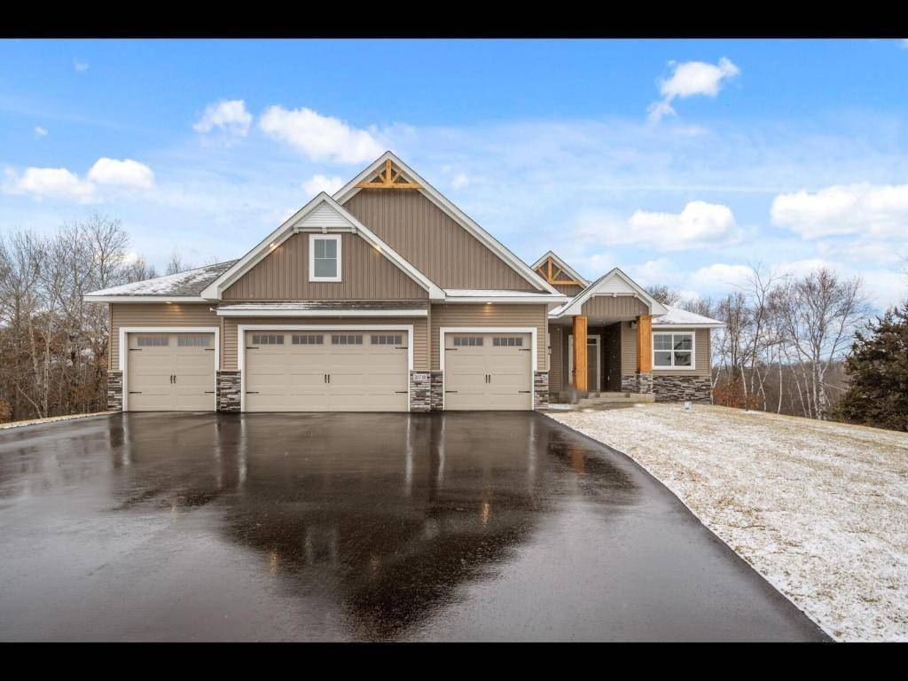 000 Carlson RD S, Cambridge, MN 55008