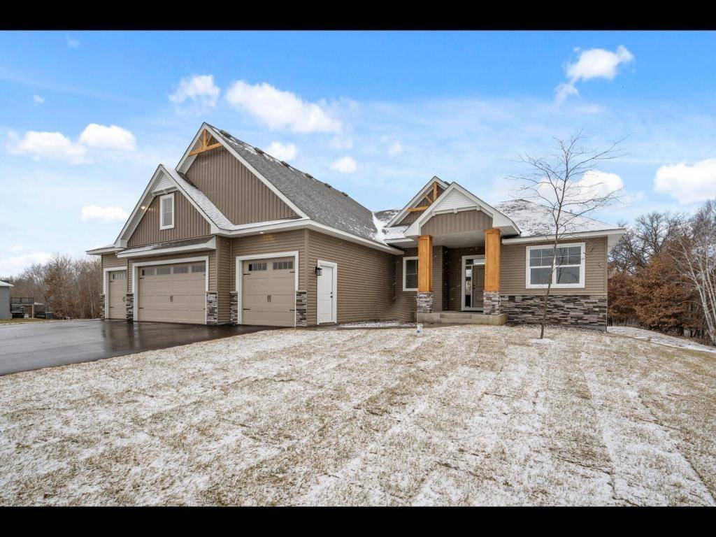000 Carlson RD S, Cambridge, MN 55008