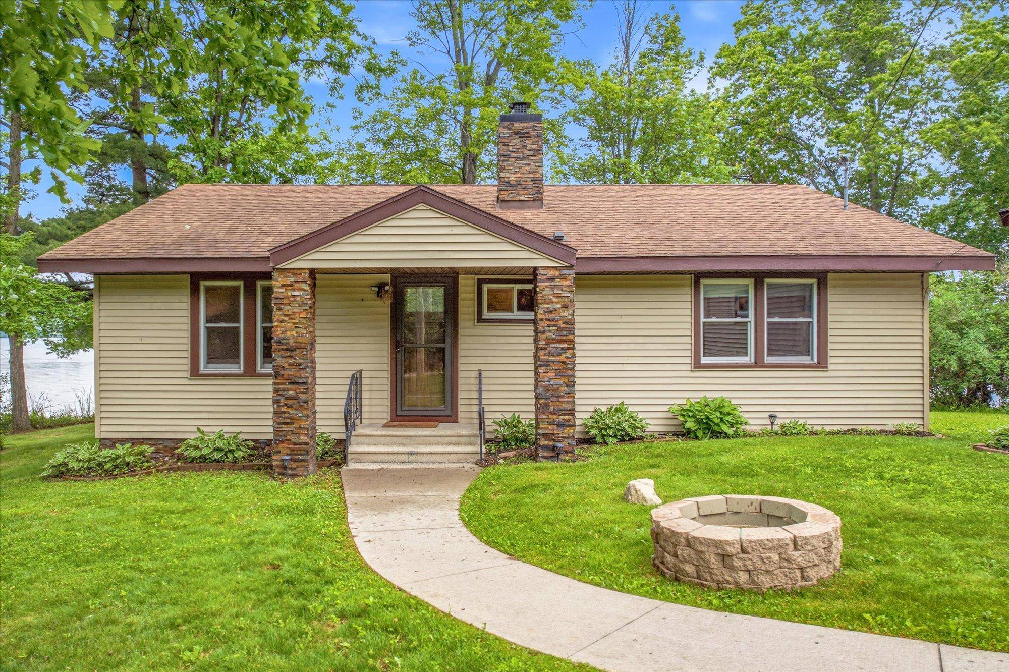 80 Monroe AVE, Rice Lake, WI 54868