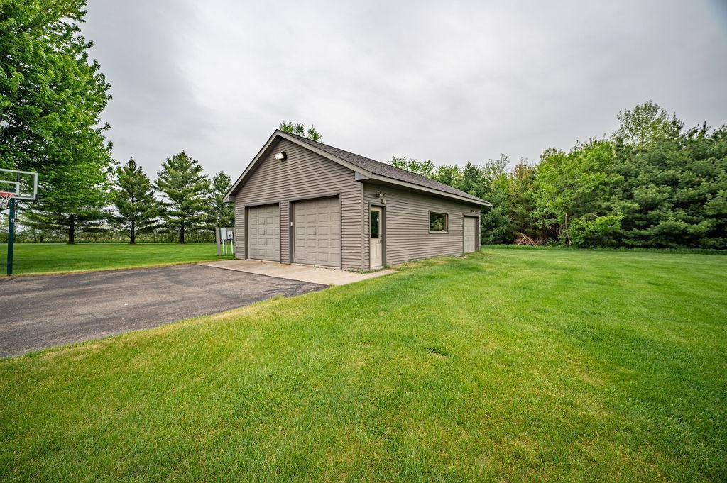 2541 90th AVE, Woodville, WI 54028