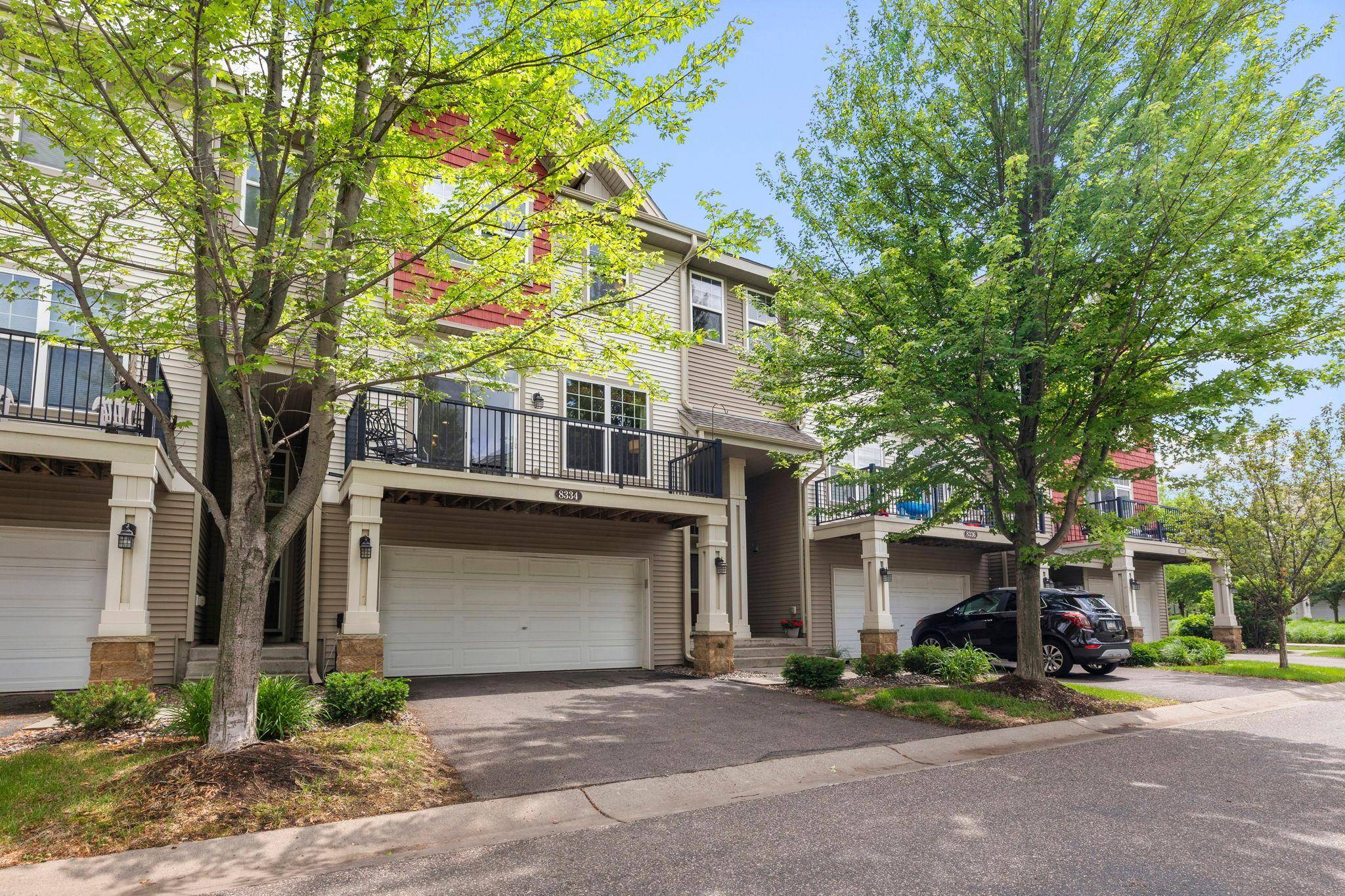 8334 Emery Pkwy N #2408, Champlin, MN 55316
