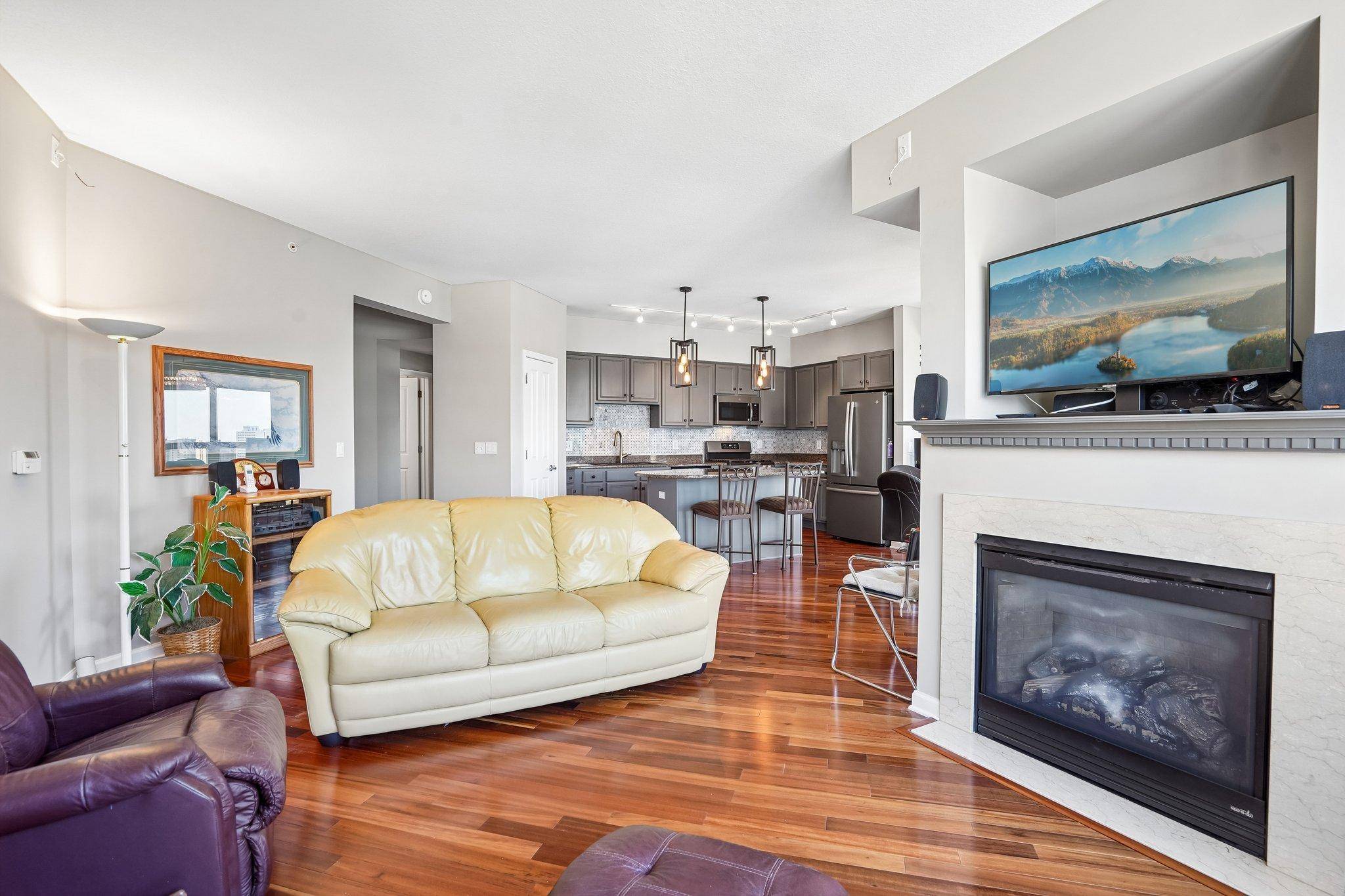 500 E Grant ST #1902, Minneapolis, MN 55404