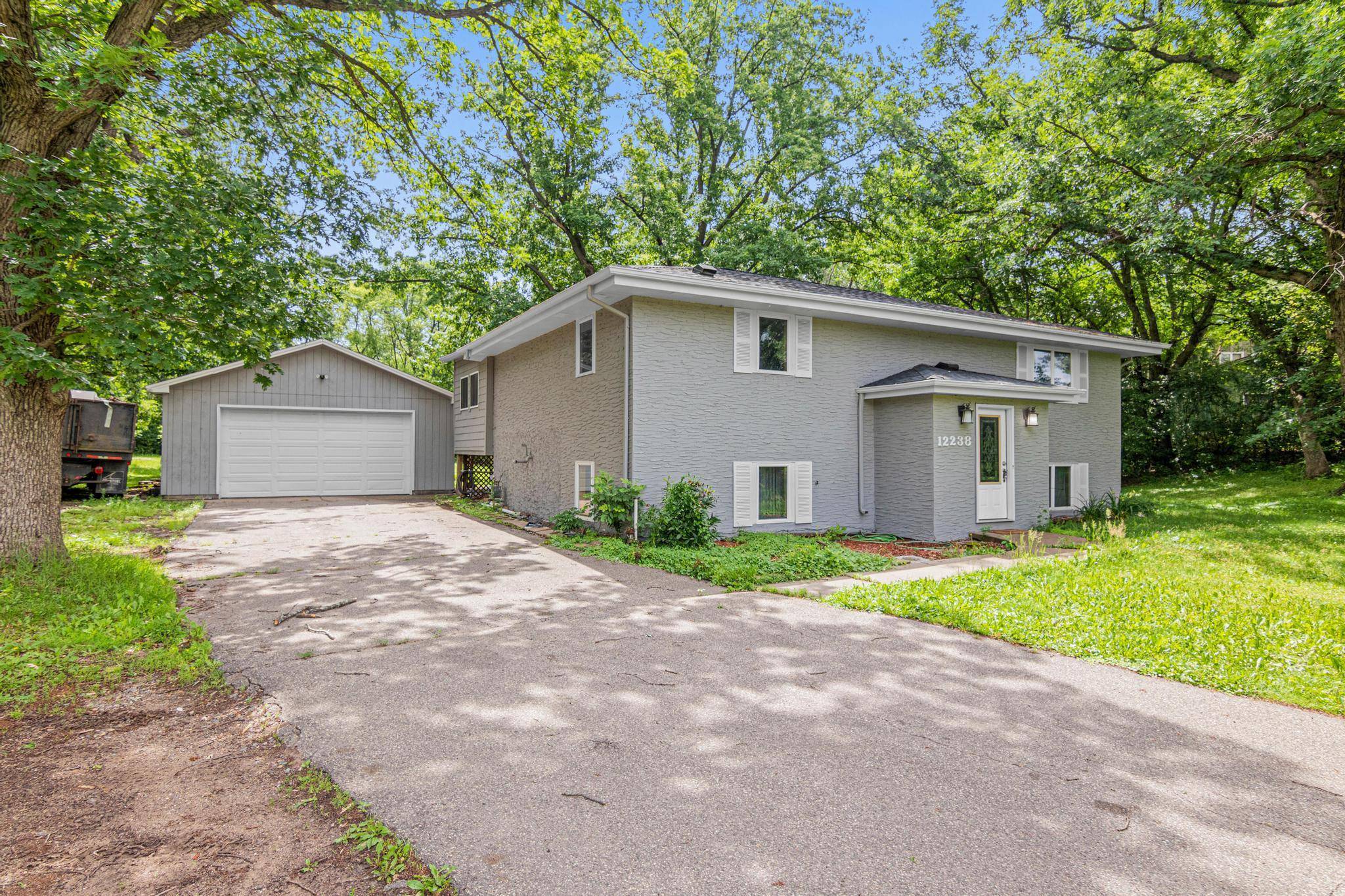 12238 S Robert TRL, Rosemount, MN 55068