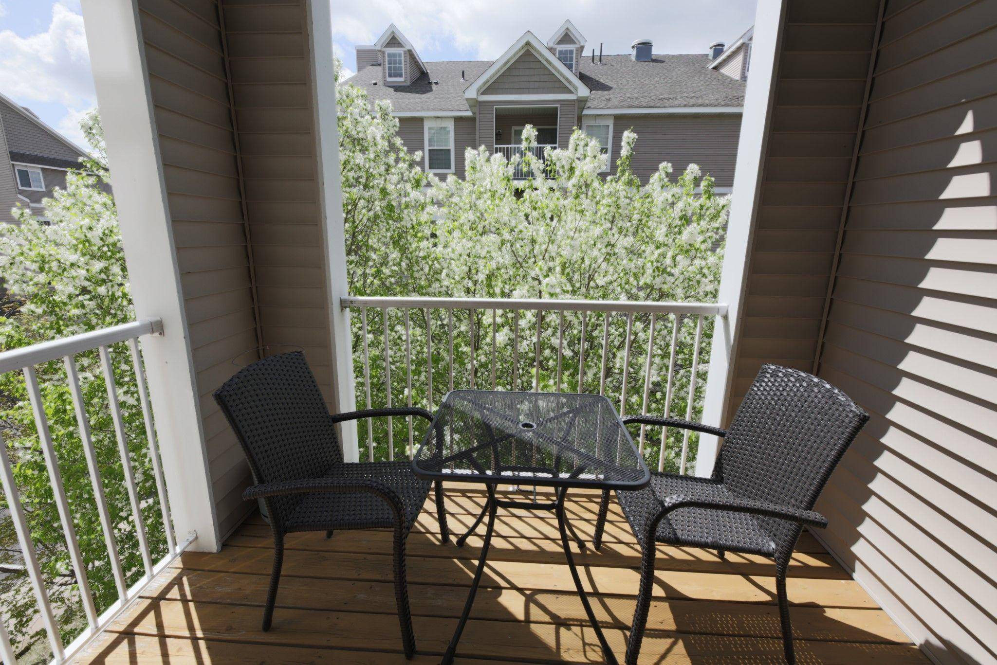 12727 College View DR #203, Eden Prairie, MN 55347