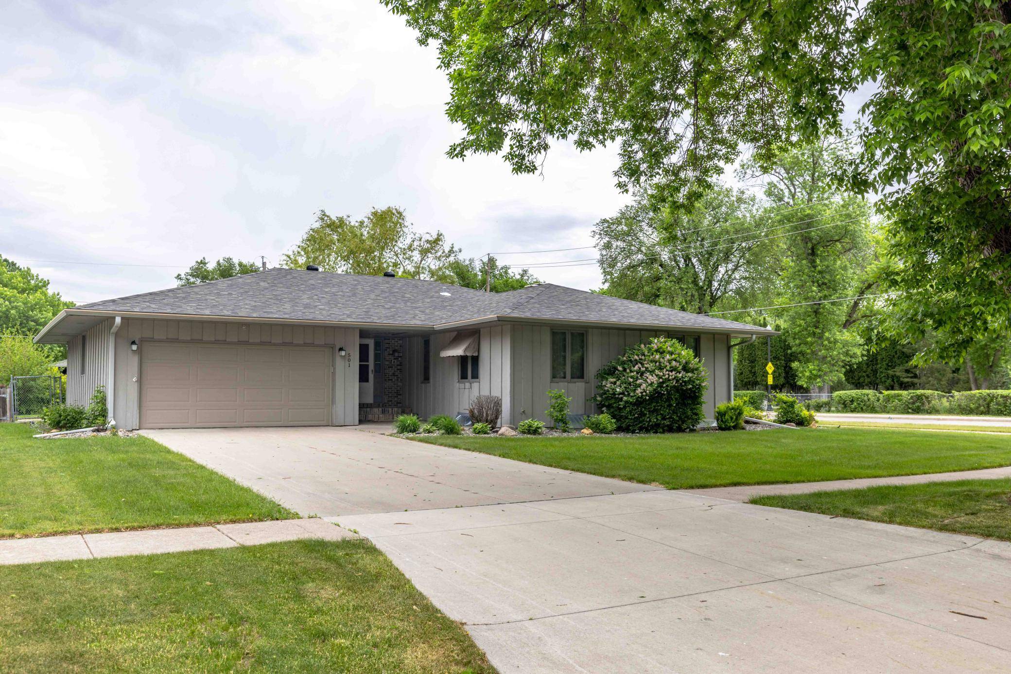 501 23rd AVE S, Fargo, ND 58103
