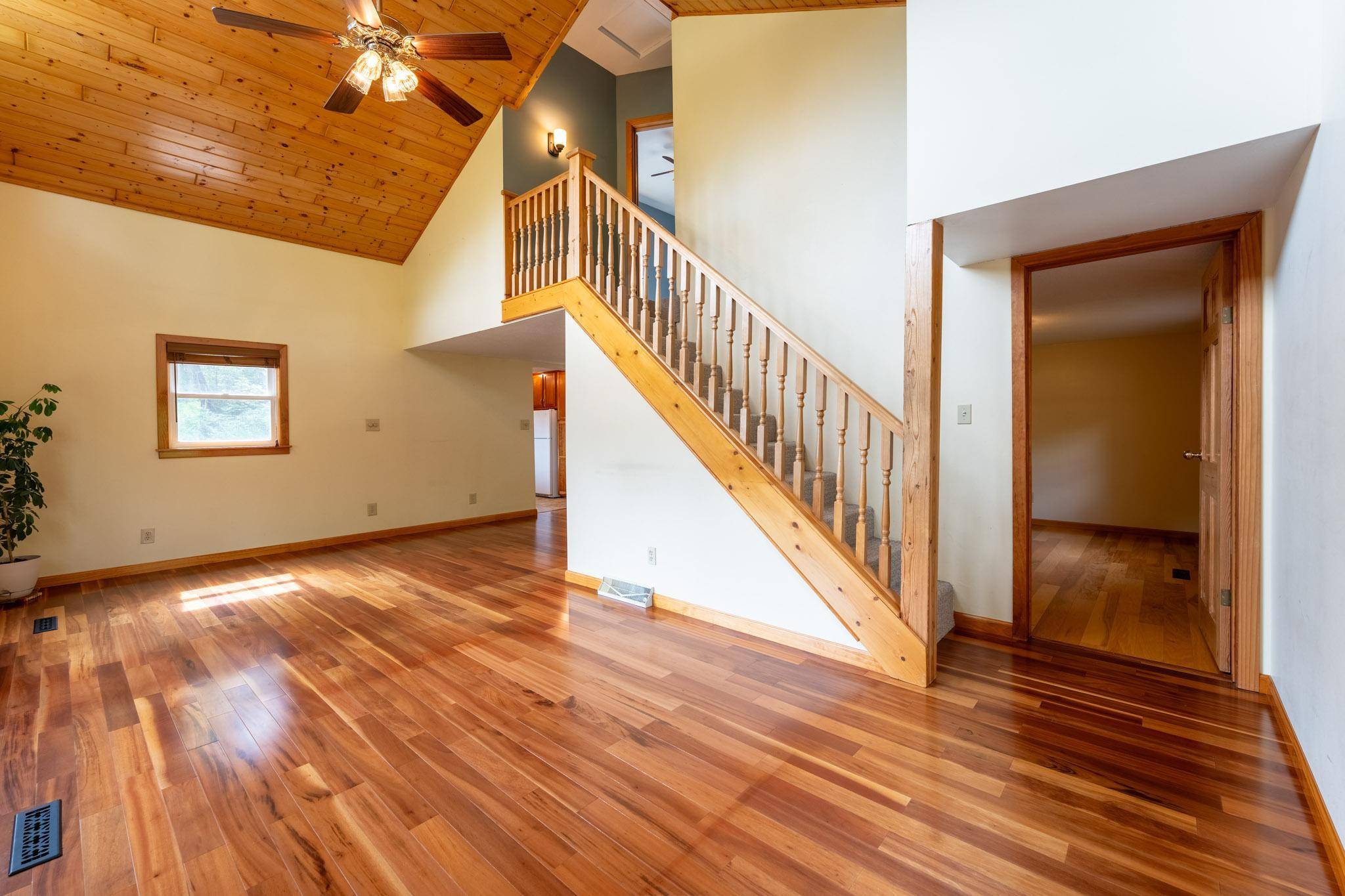 15771 Sherwood TRL, Zumbrota, MN 55992