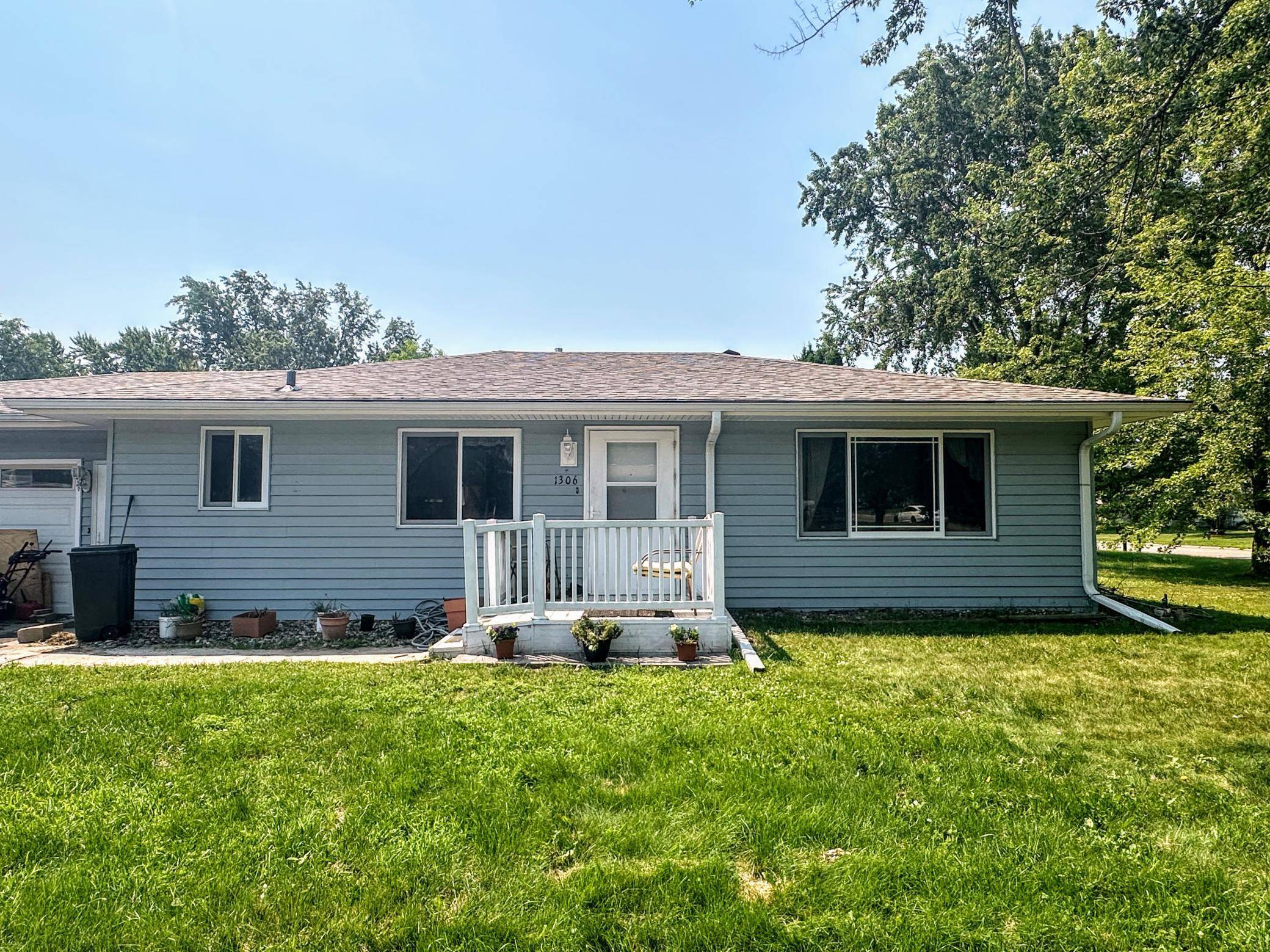 1306 11th ST SE, Saint Cloud, MN 56304