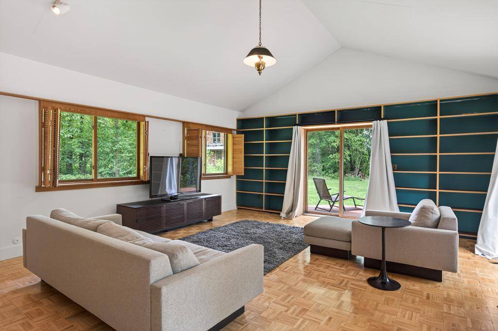 11138 W River RD, Champlin, MN 55316