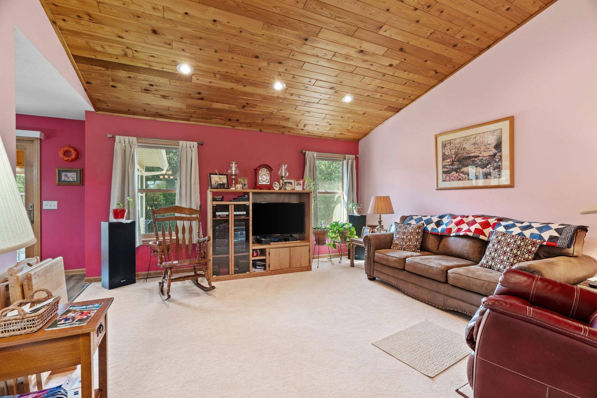 35084 Hinckley RD, Hinckley, MN 55037