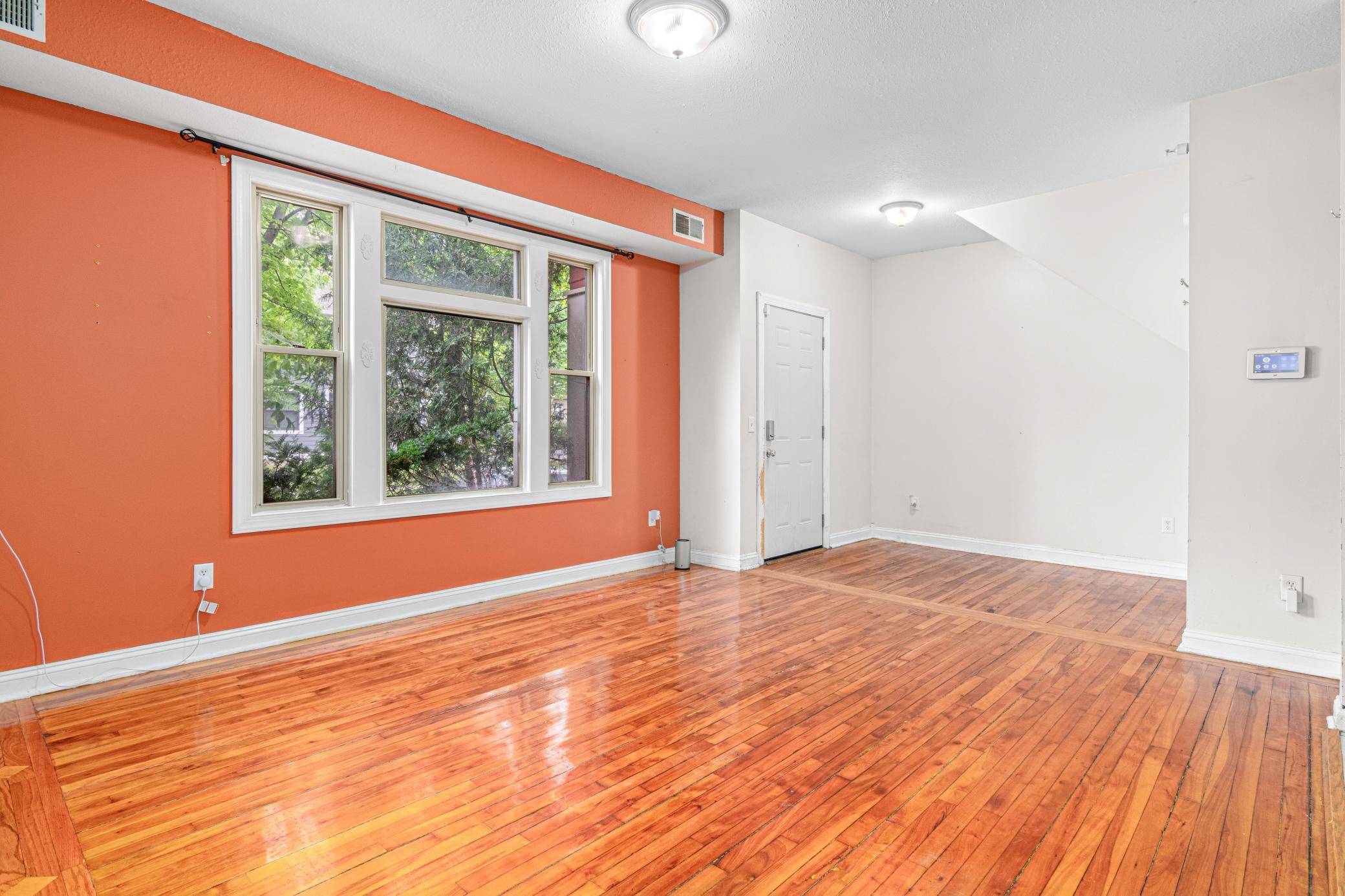 2827 Bryant AVE N #2, Minneapolis, MN 55411