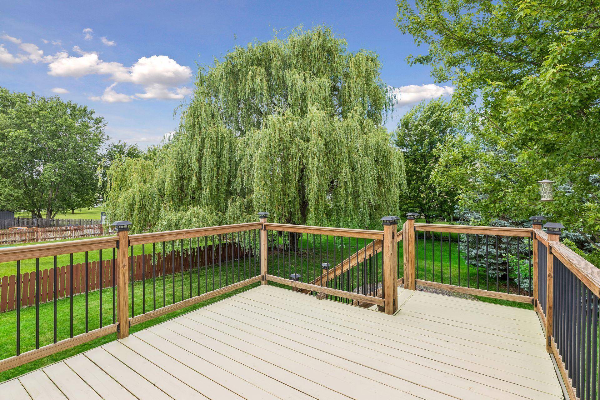 11962 85th PL N, Maple Grove, MN 55369