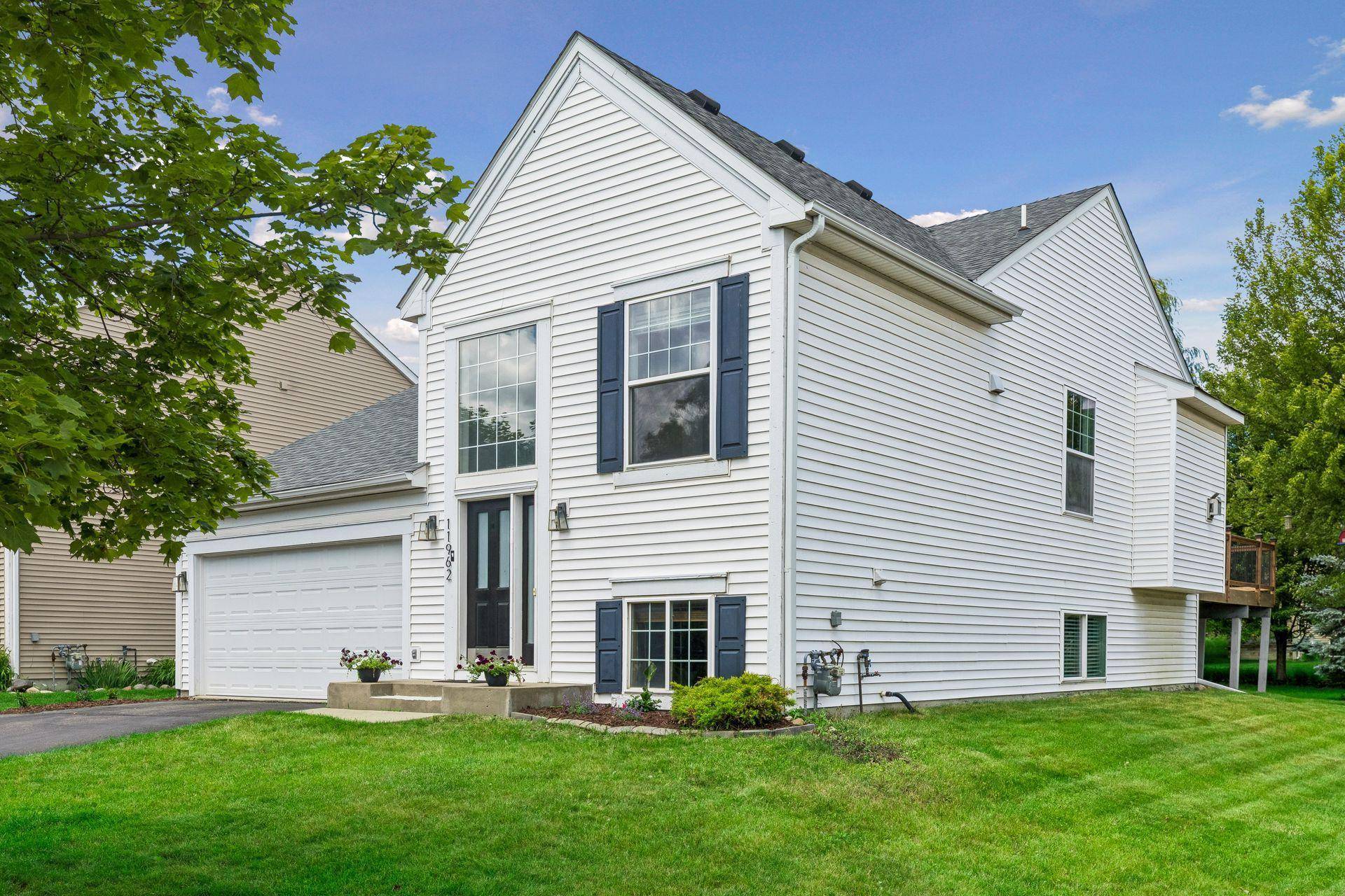11962 85th PL N, Maple Grove, MN 55369