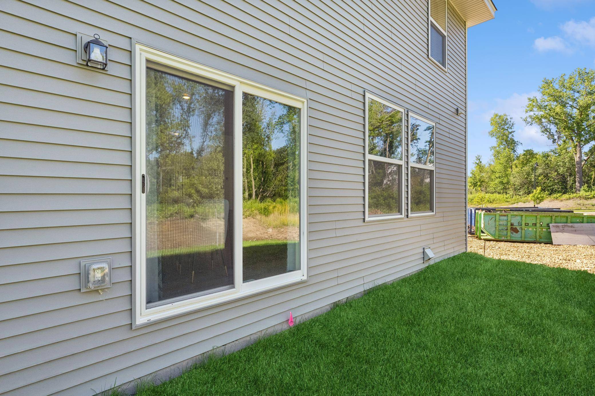 4024 Heath AVE N, Oakdale, MN 55128