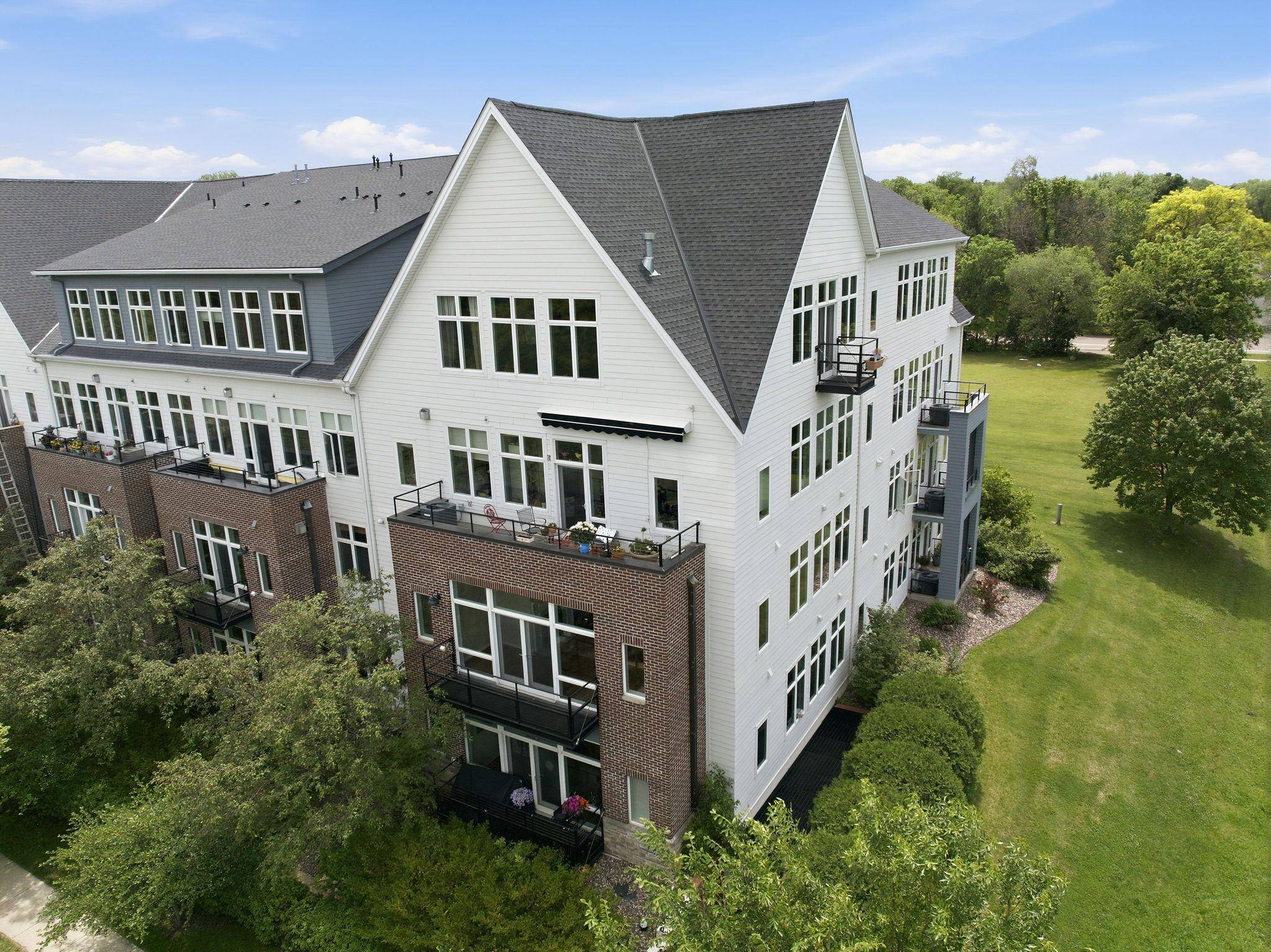 301 7th ST W #2204, Northfield, MN 55057