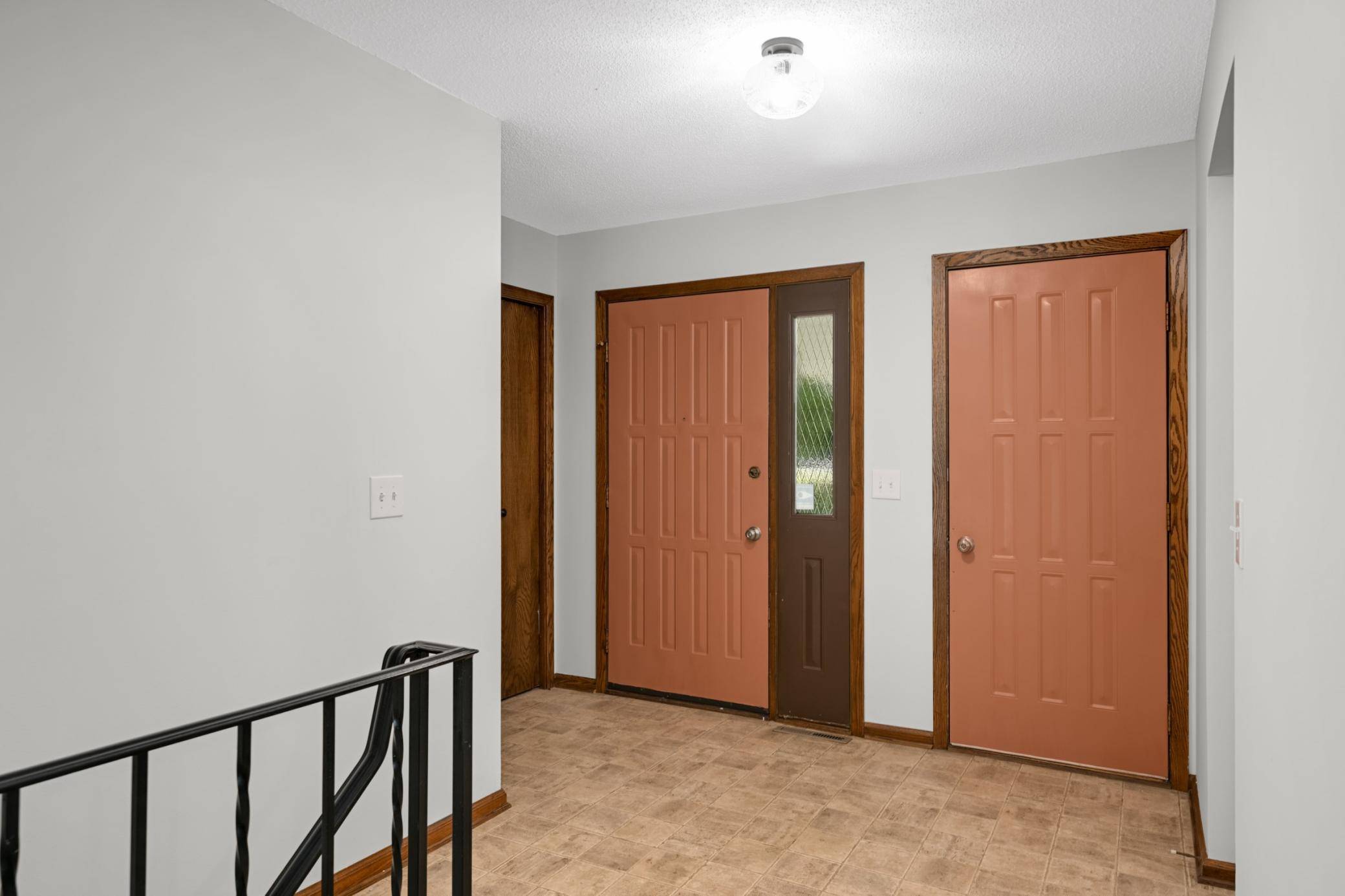 6775 W 192nd AVE, Eden Prairie, MN 55346