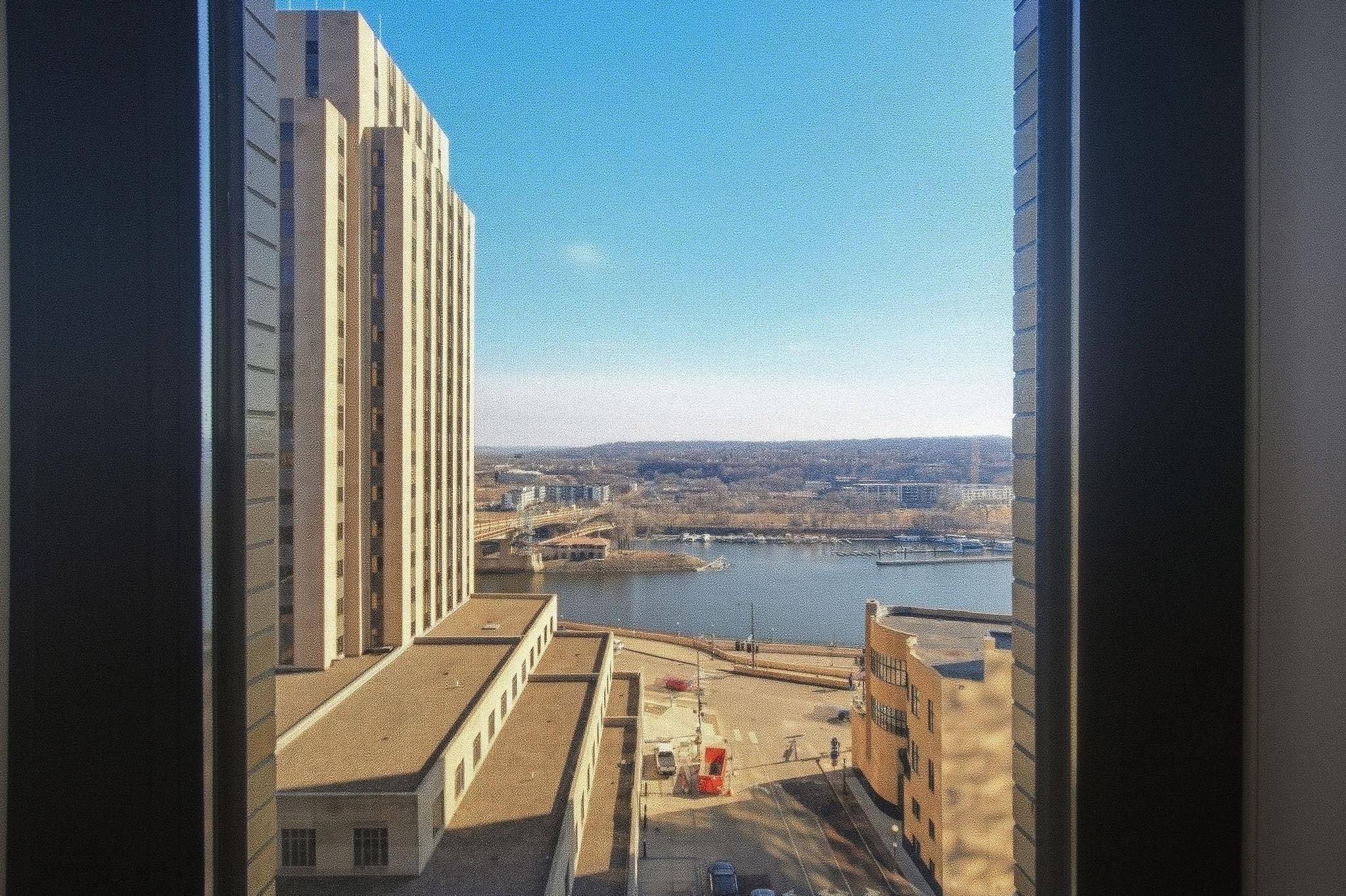 350 Saint Peter ST #909, Saint Paul, MN 55102