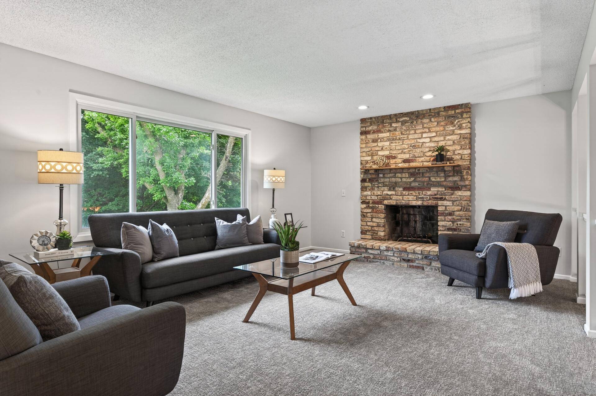4750 Orleans LN N, Plymouth, MN 55442